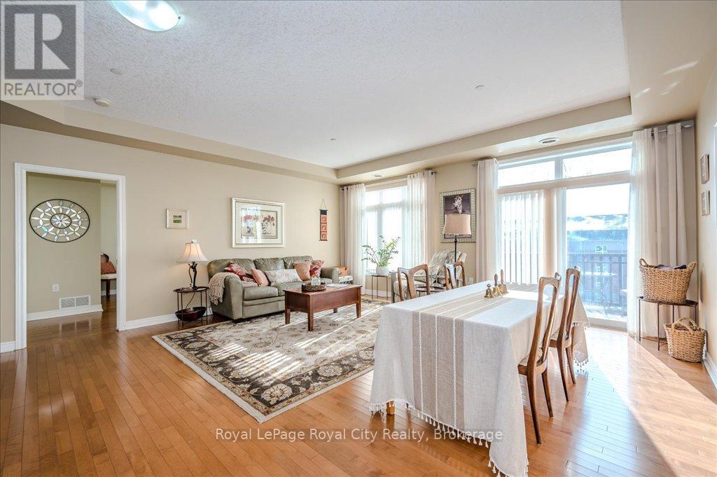 












401 - 65 BAYBERRY DRIVE

,
Guelph (Village By The Arboretum),




Ontario
N1G5K9

