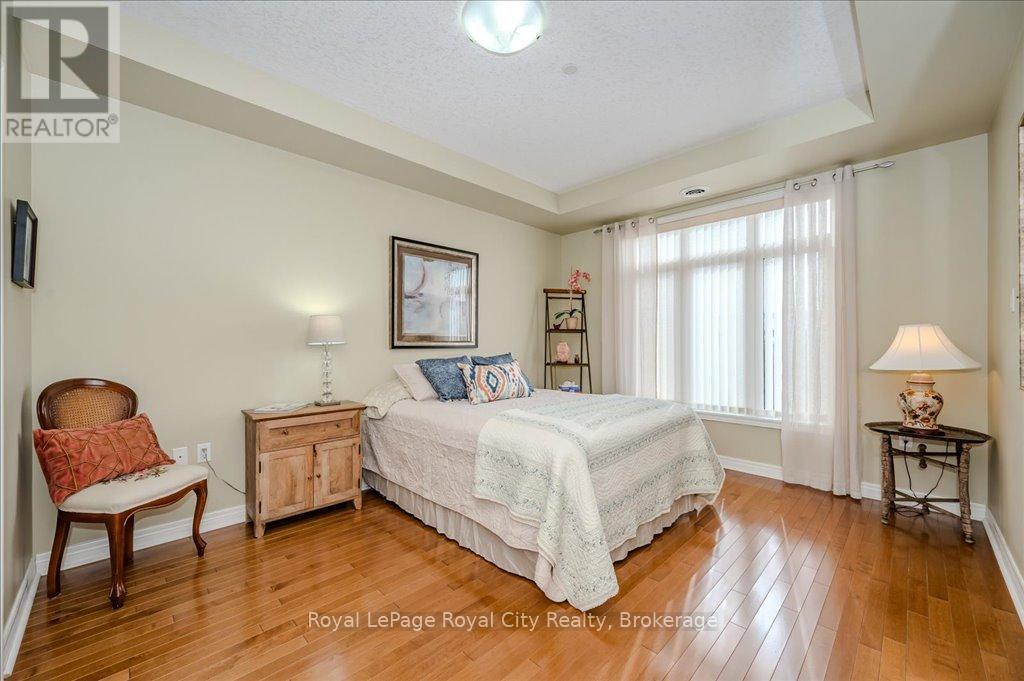 












401 - 65 BAYBERRY DRIVE

,
Guelph (Village By The Arboretum),




Ontario
N1G5K9


