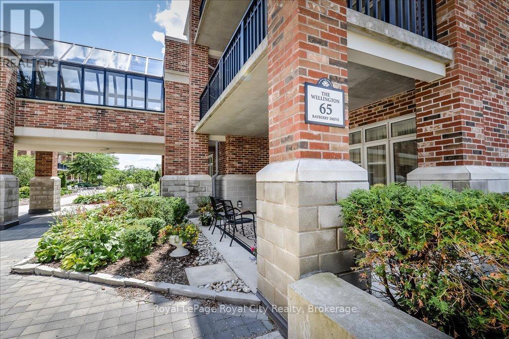 












401 - 65 BAYBERRY DRIVE

,
Guelph (Village By The Arboretum),




Ontario
N1G5K9

