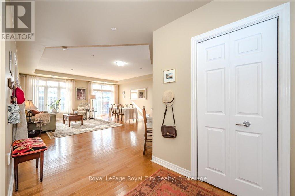 












401 - 65 BAYBERRY DRIVE

,
Guelph (Village By The Arboretum),




Ontario
N1G5K9

