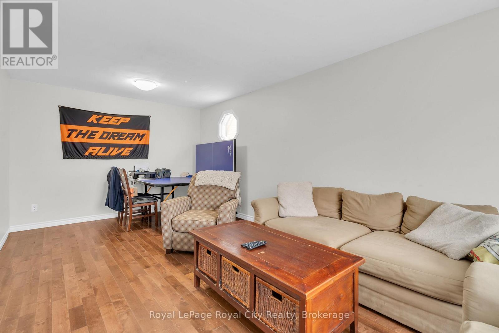 












11 SAGEWOOD PLACE

,
Guelph (Kortright West),




Ontario
N1G3M8

