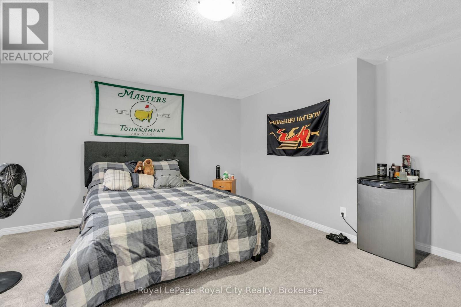 












11 SAGEWOOD PLACE

,
Guelph (Kortright West),




Ontario
N1G3M8

