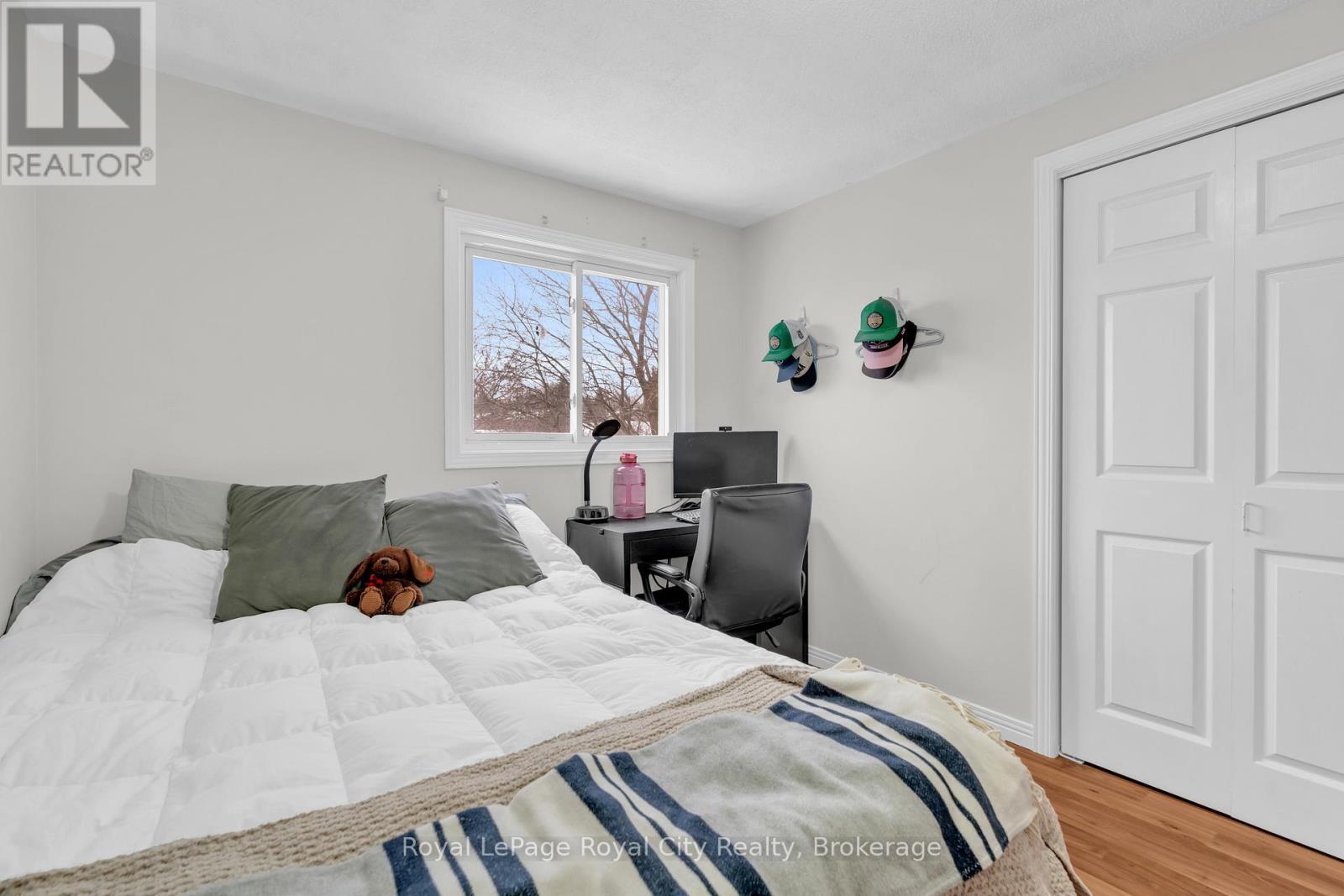 












11 SAGEWOOD PLACE

,
Guelph (Kortright West),




Ontario
N1G3M8

