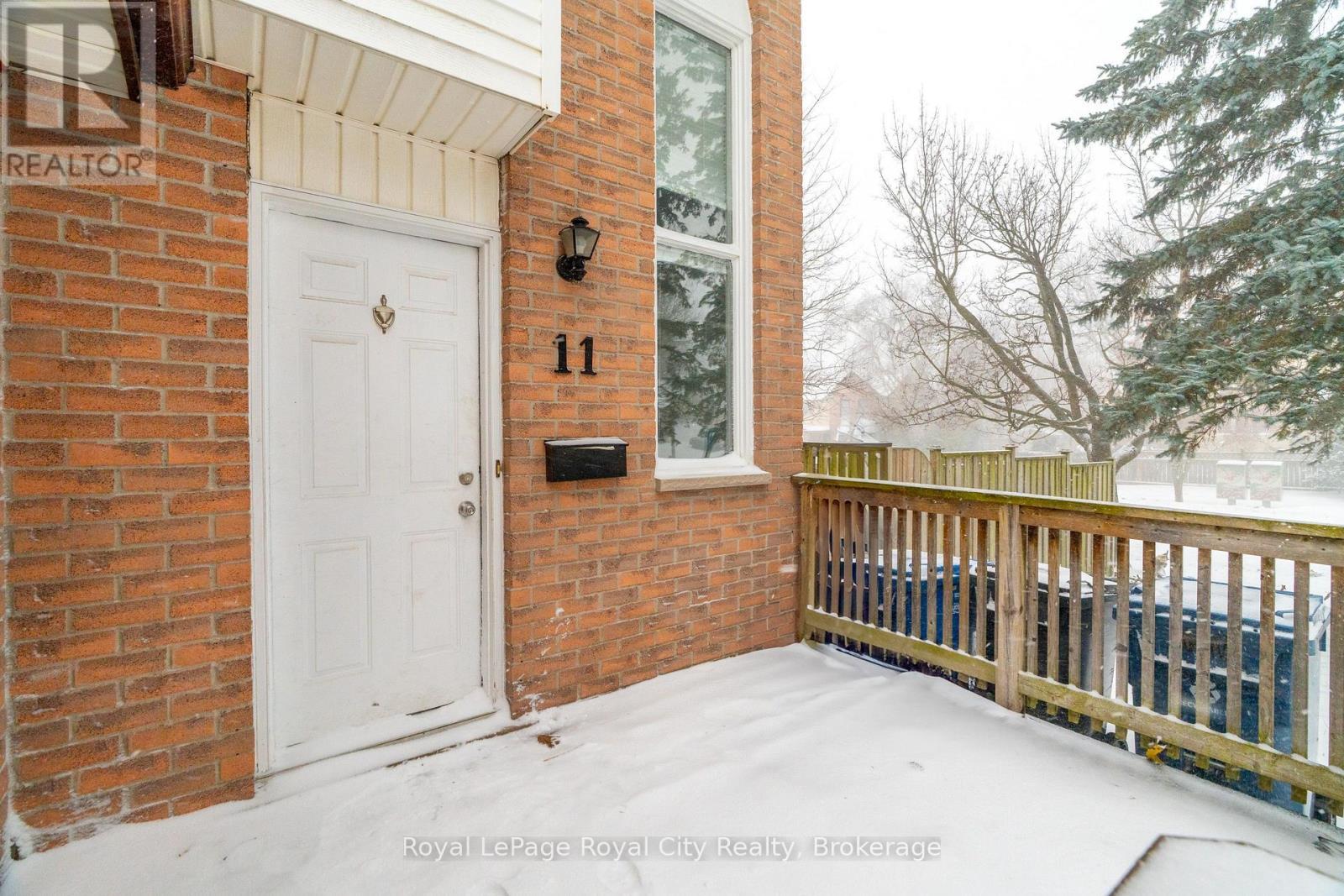 












11 SAGEWOOD PLACE

,
Guelph (Kortright West),




Ontario
N1G3M8

