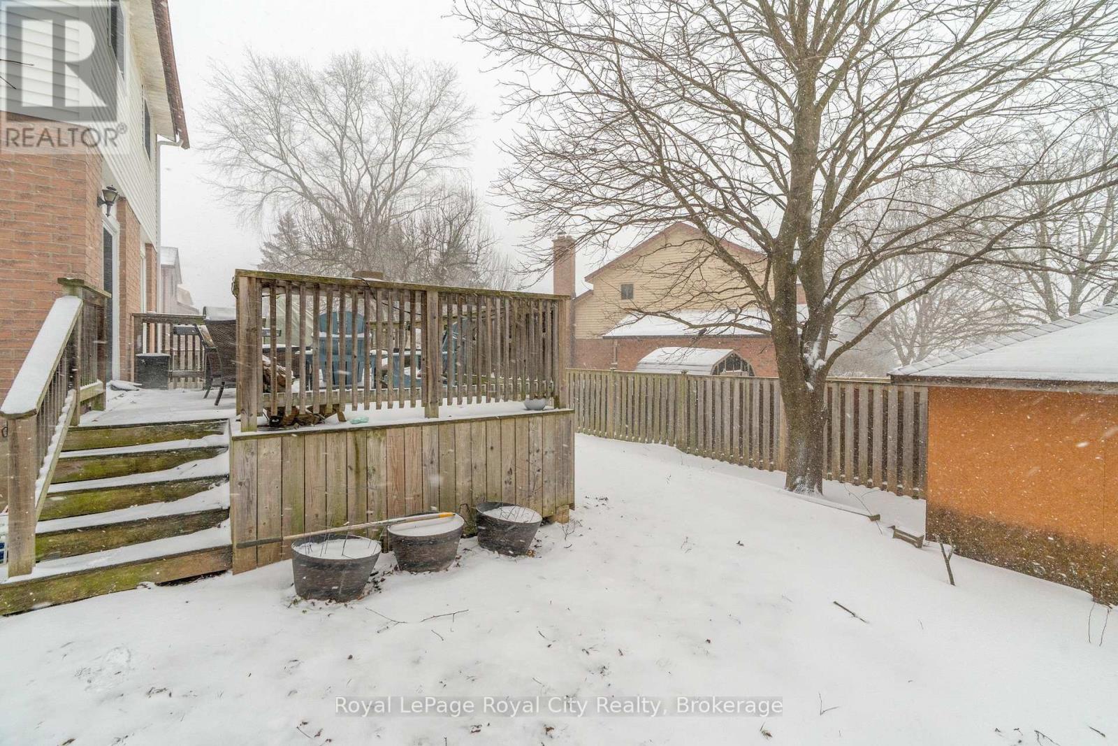 












11 SAGEWOOD PLACE

,
Guelph (Kortright West),




Ontario
N1G3M8

