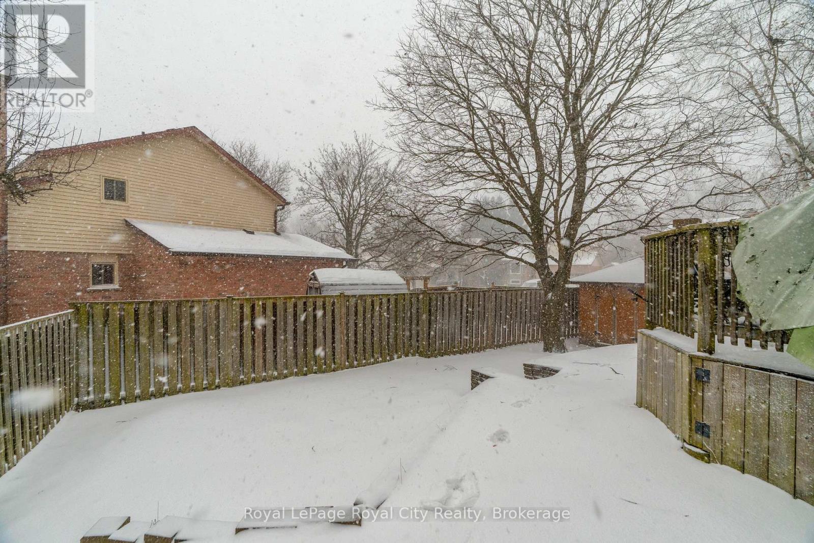 












11 SAGEWOOD PLACE

,
Guelph (Kortright West),




Ontario
N1G3M8

