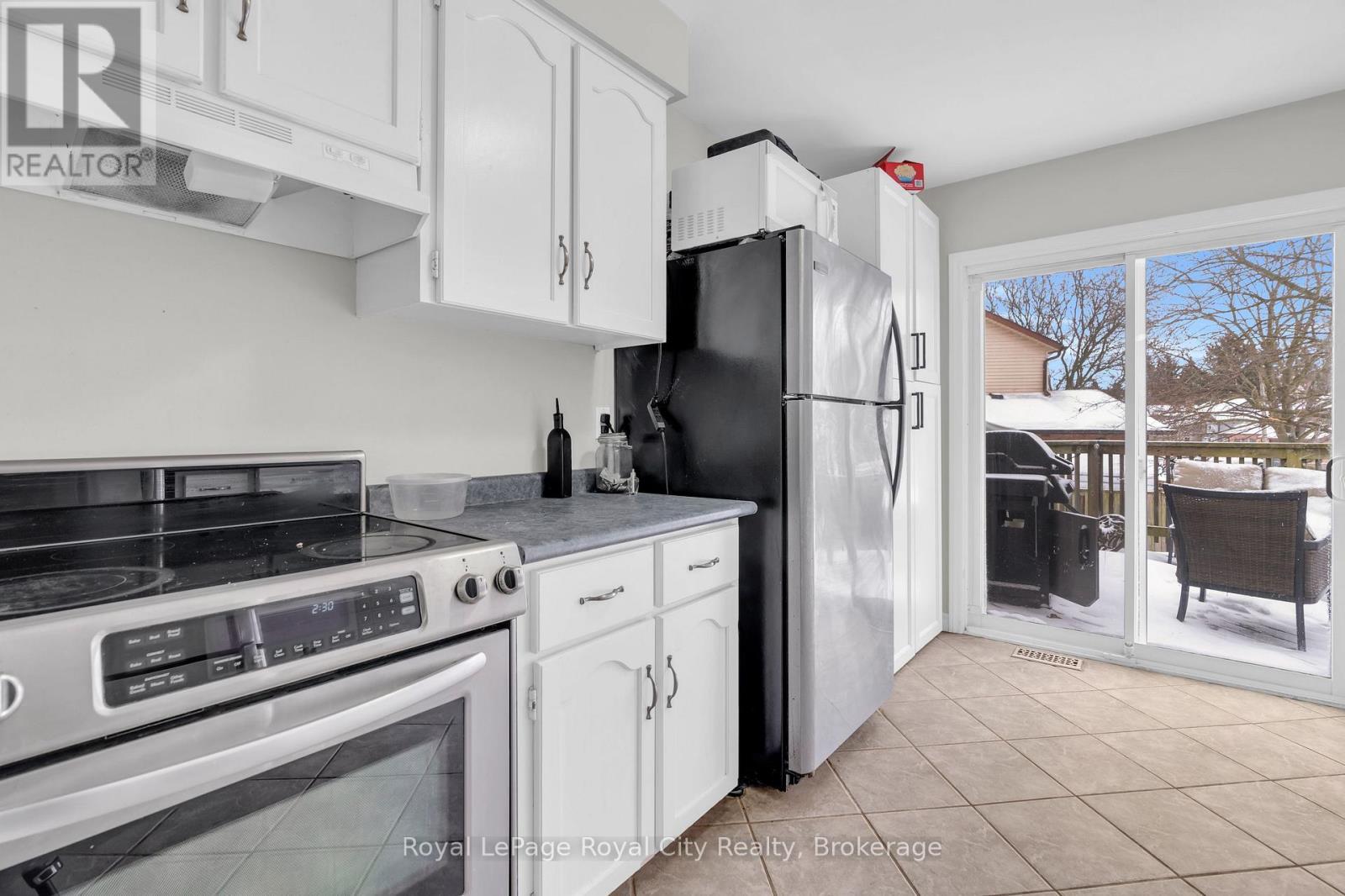 












11 SAGEWOOD PLACE

,
Guelph (Kortright West),




Ontario
N1G3M8

