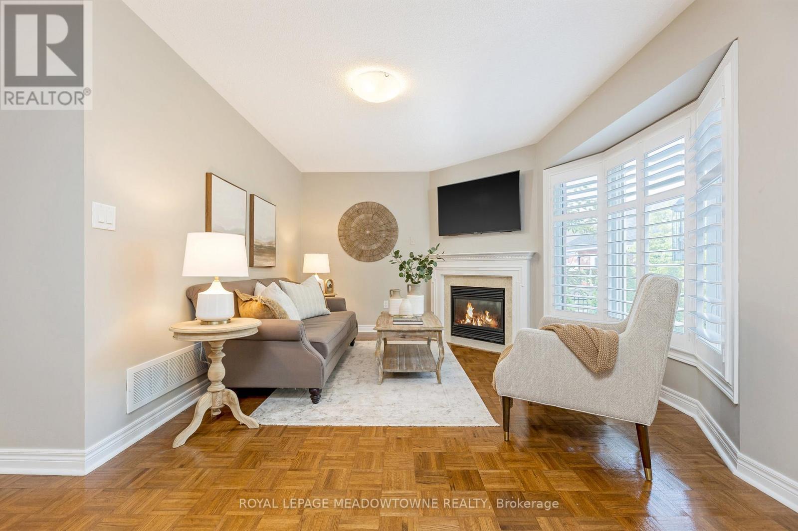 












331 CENTENNIAL FOREST DRIVE

,
Milton (TM Timberlea),




Ontario
L9T5X4

