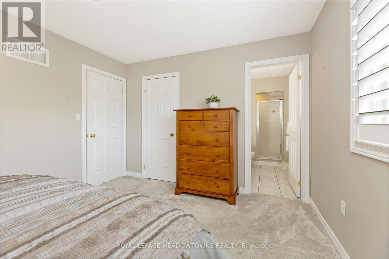 












331 CENTENNIAL FOREST DRIVE

,
Milton (TM Timberlea),




Ontario
L9T5X4

