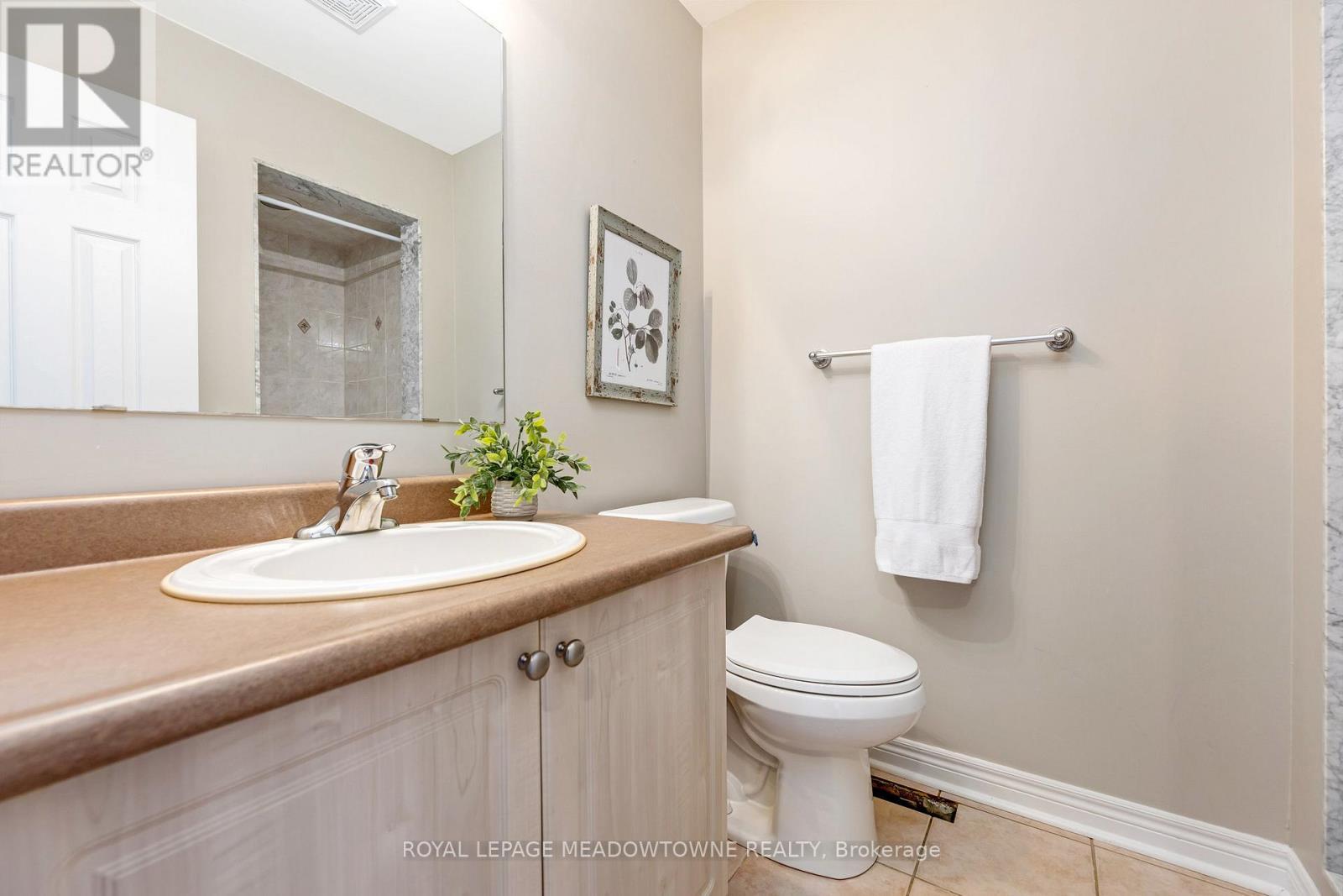 












331 CENTENNIAL FOREST DRIVE

,
Milton (TM Timberlea),




Ontario
L9T5X4

