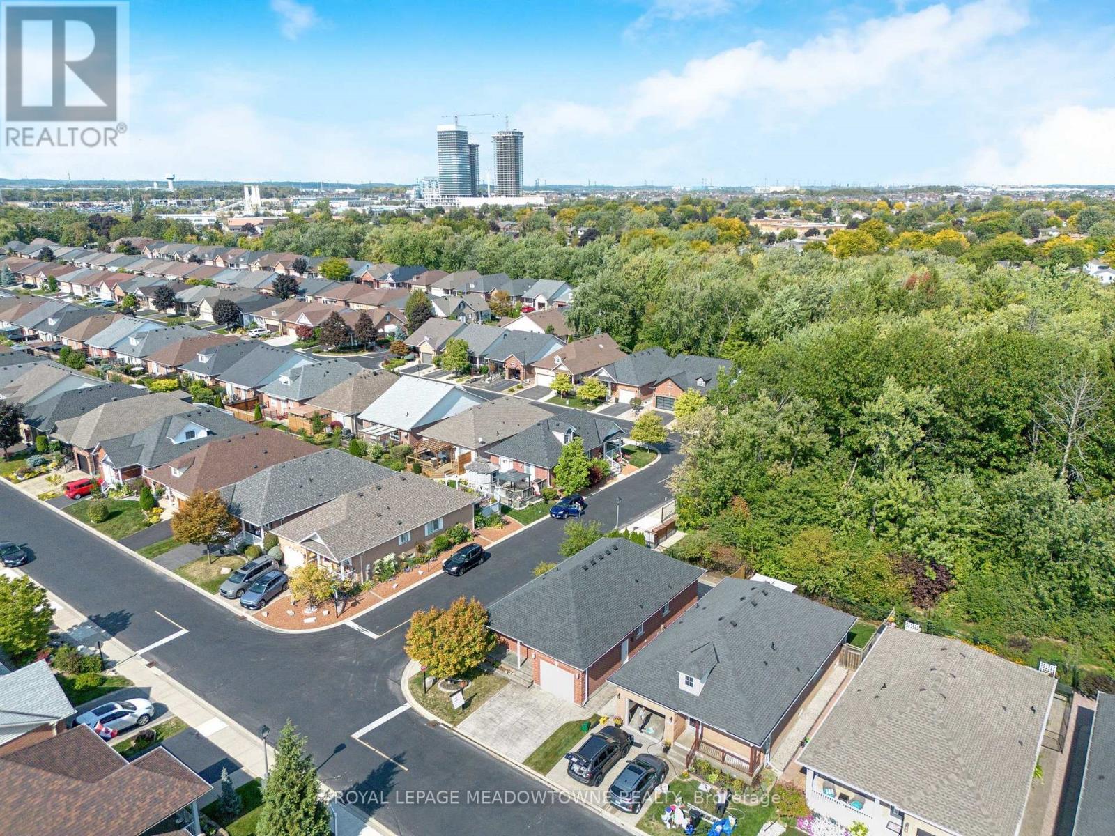 












331 CENTENNIAL FOREST DRIVE

,
Milton (TM Timberlea),




Ontario
L9T5X4

