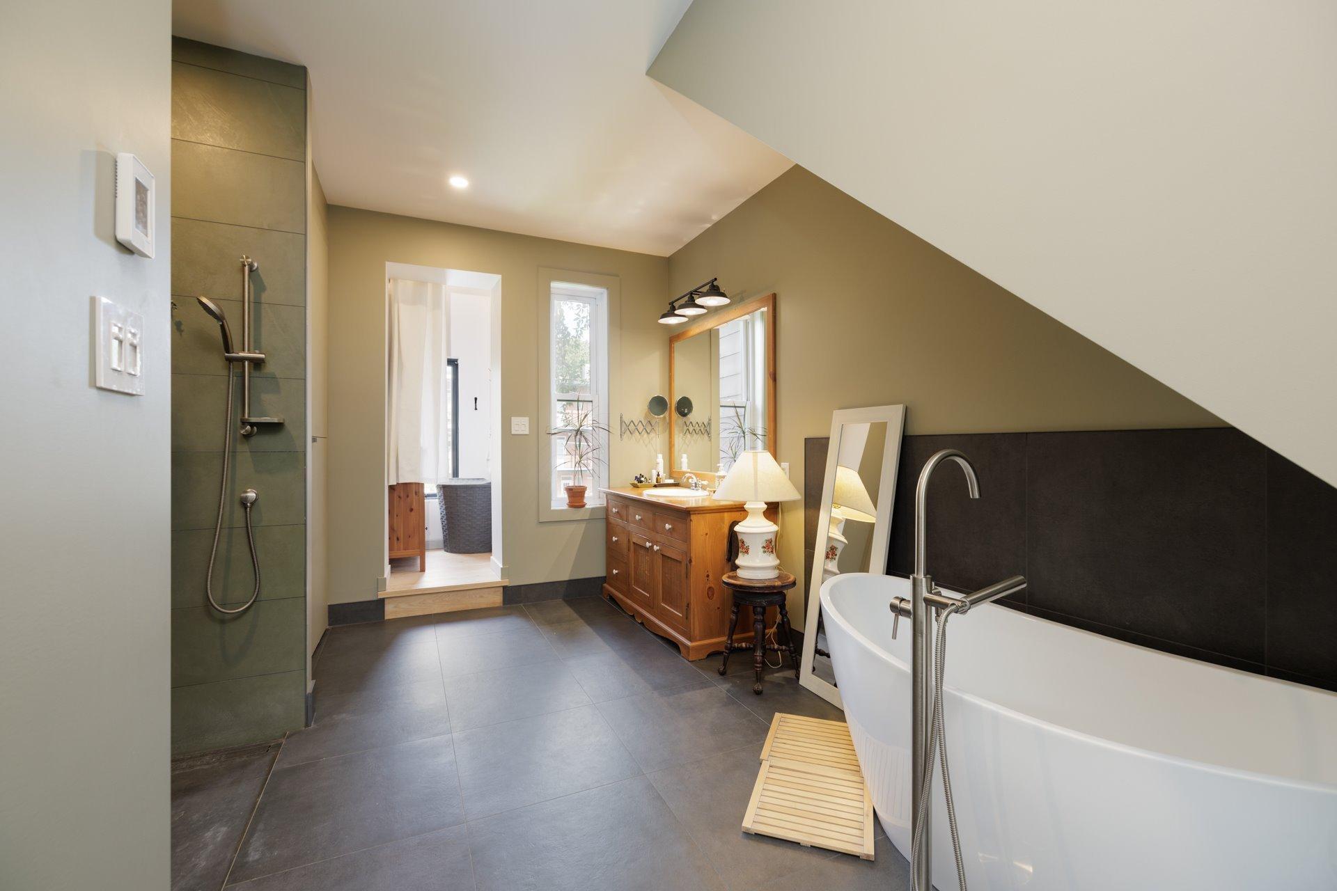 









6891


Rue Chambord

,
Montréal (Rosemont/La Petite-Patrie),




QC
H2G3C2

