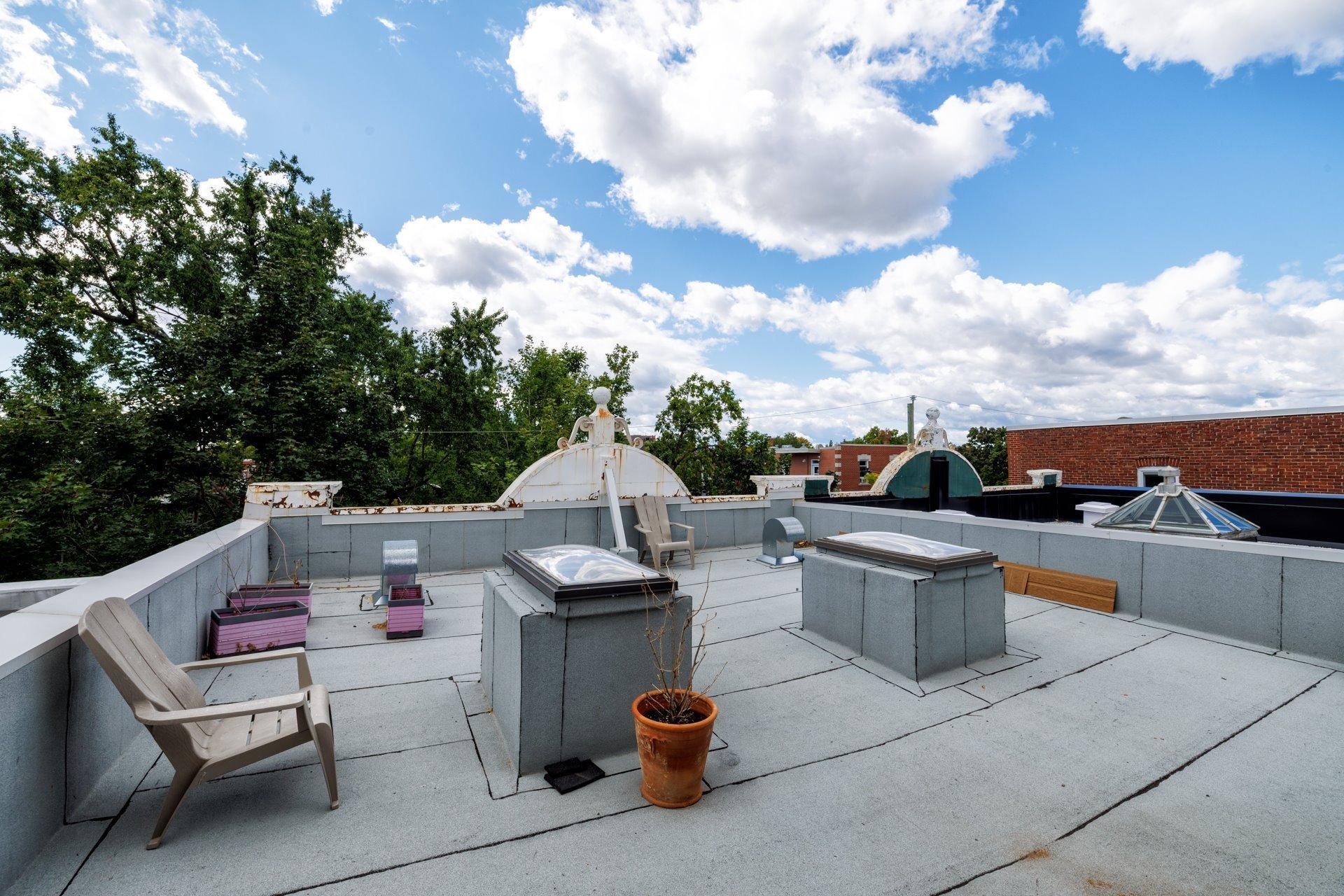 









6891


Rue Chambord

,
Montréal (Rosemont/La Petite-Patrie),




QC
H2G3C2

