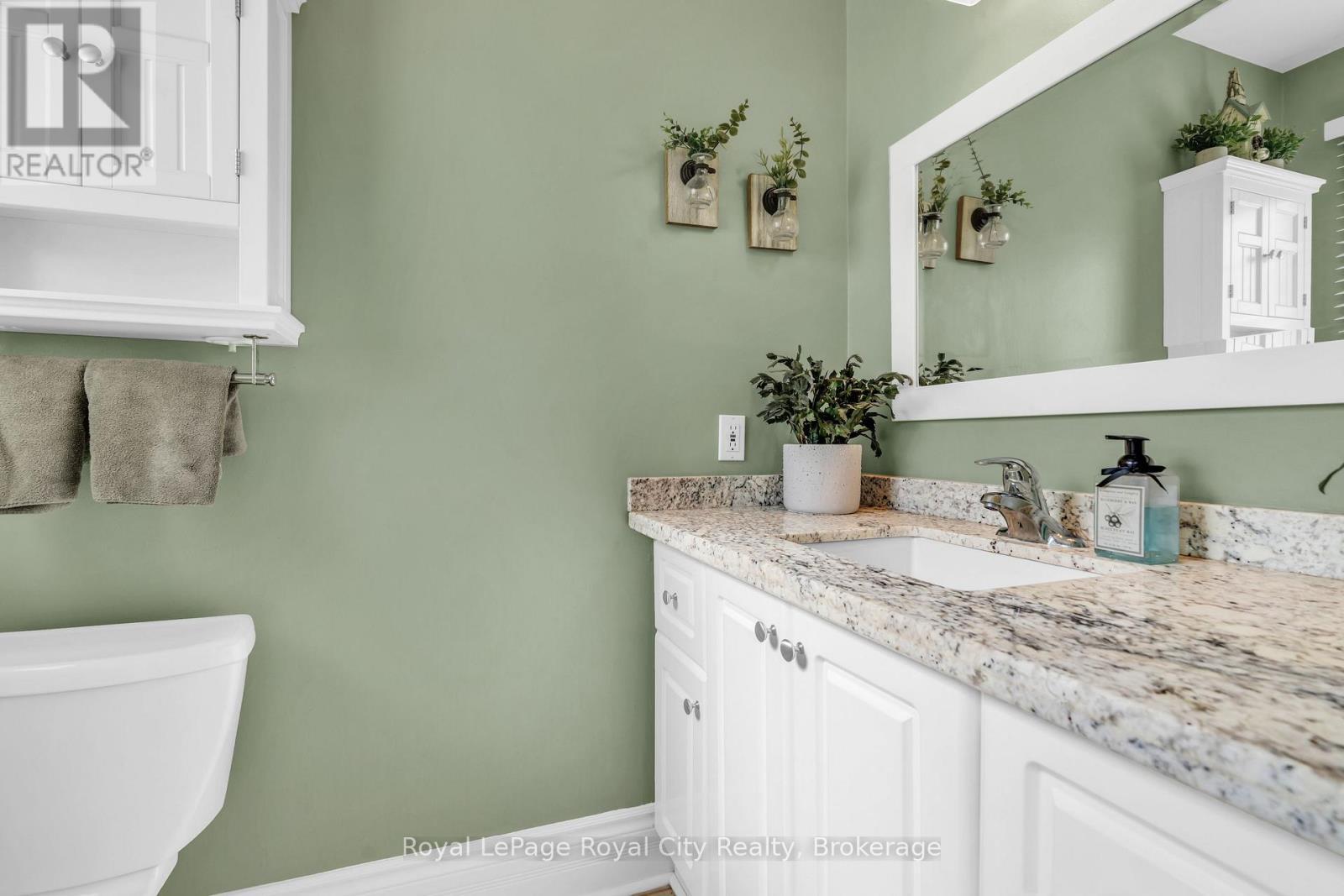 












1548 TROIKA COURT

,
Mississauga (Lorne Park),




Ontario
L5J4C4

