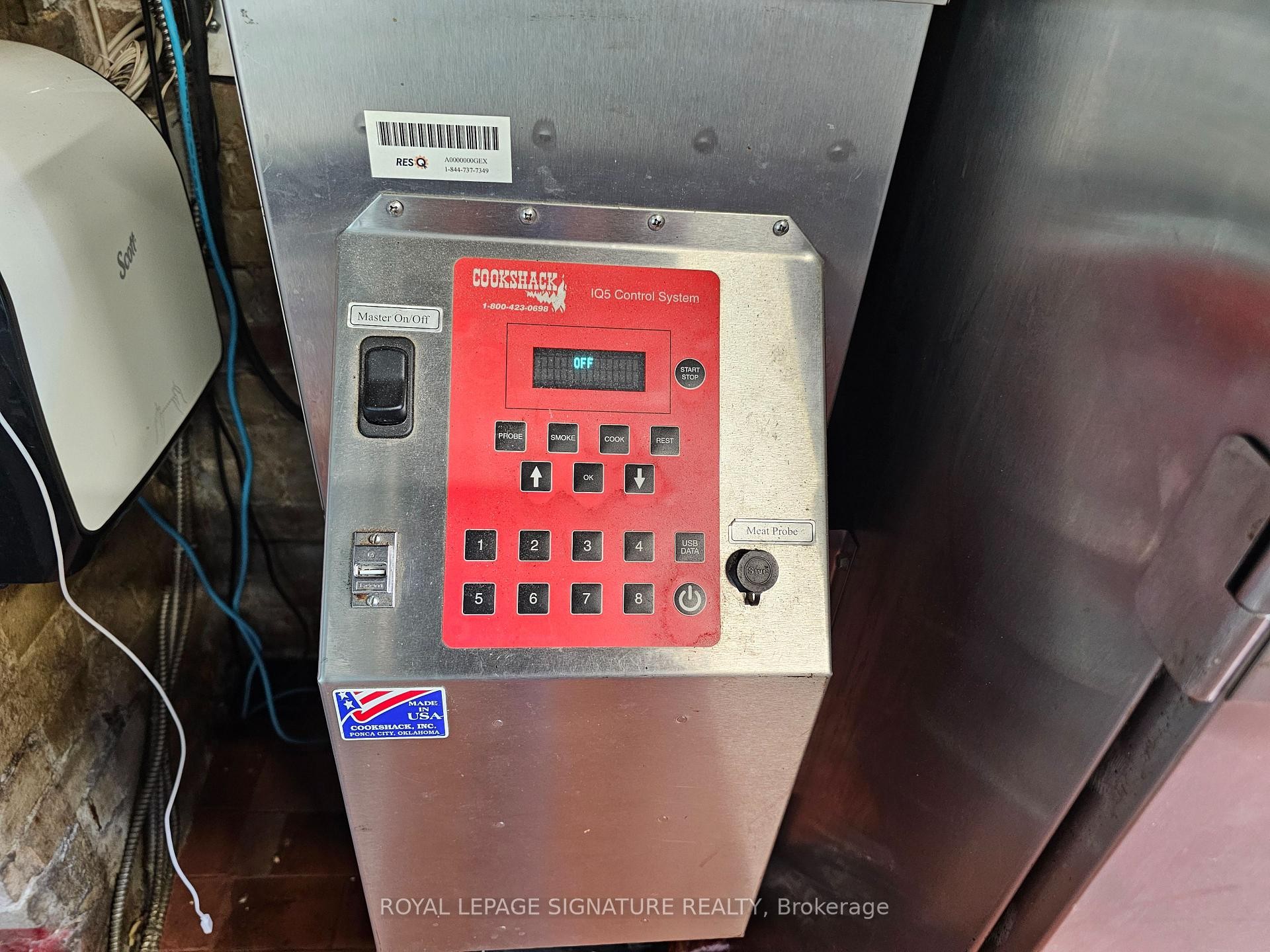 









4


Greenwood

Avenue,
Toronto,




ON
M4L 2P4

