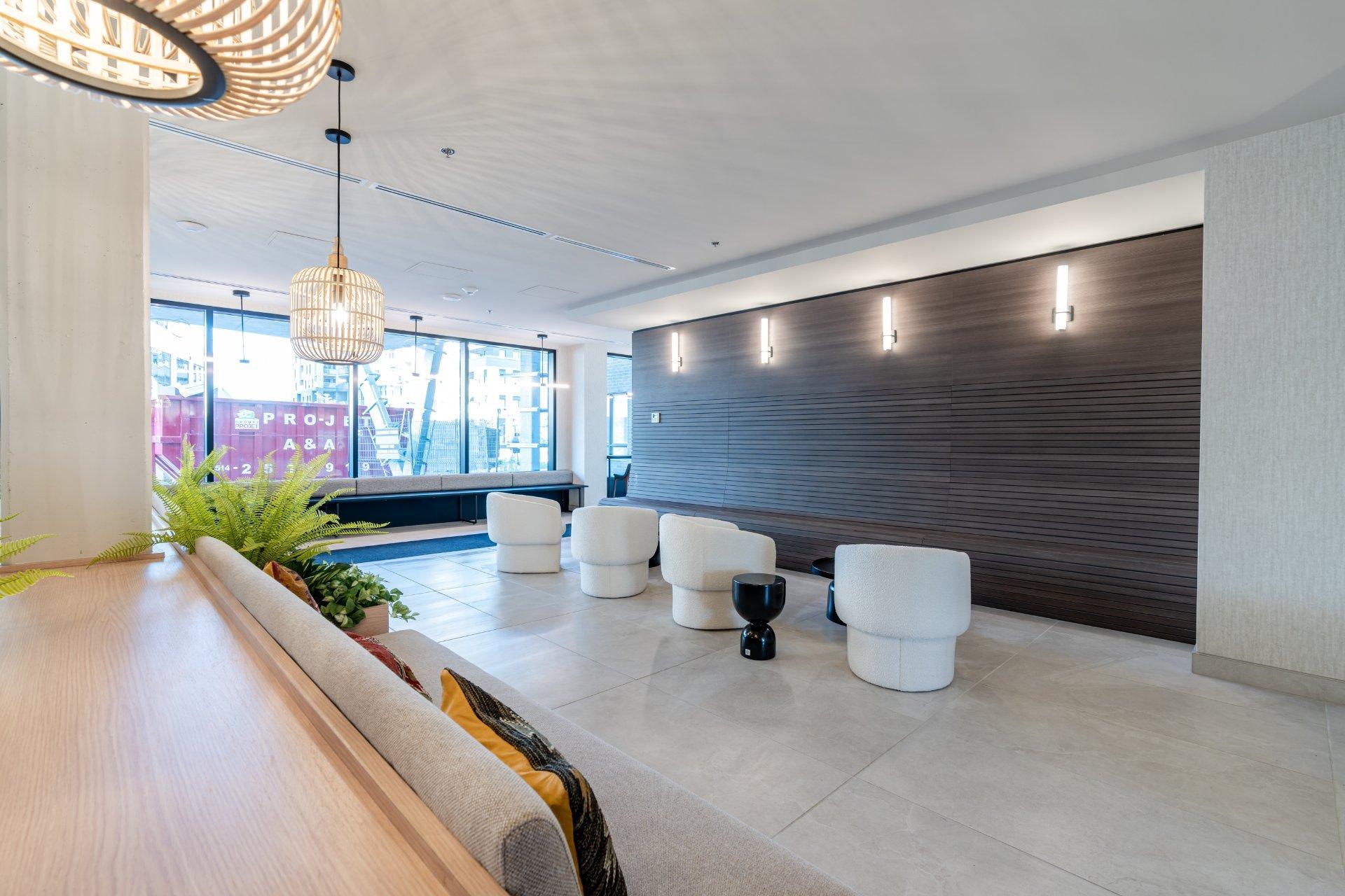 









7227


Boul. Newman

, 112,
Montréal (LaSalle),




QC
H8N0H7

