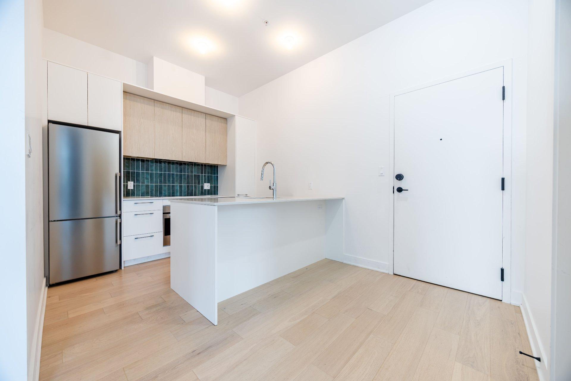 









7227


Boul. Newman

, 112,
Montréal (LaSalle),




QC
H8N0H7

