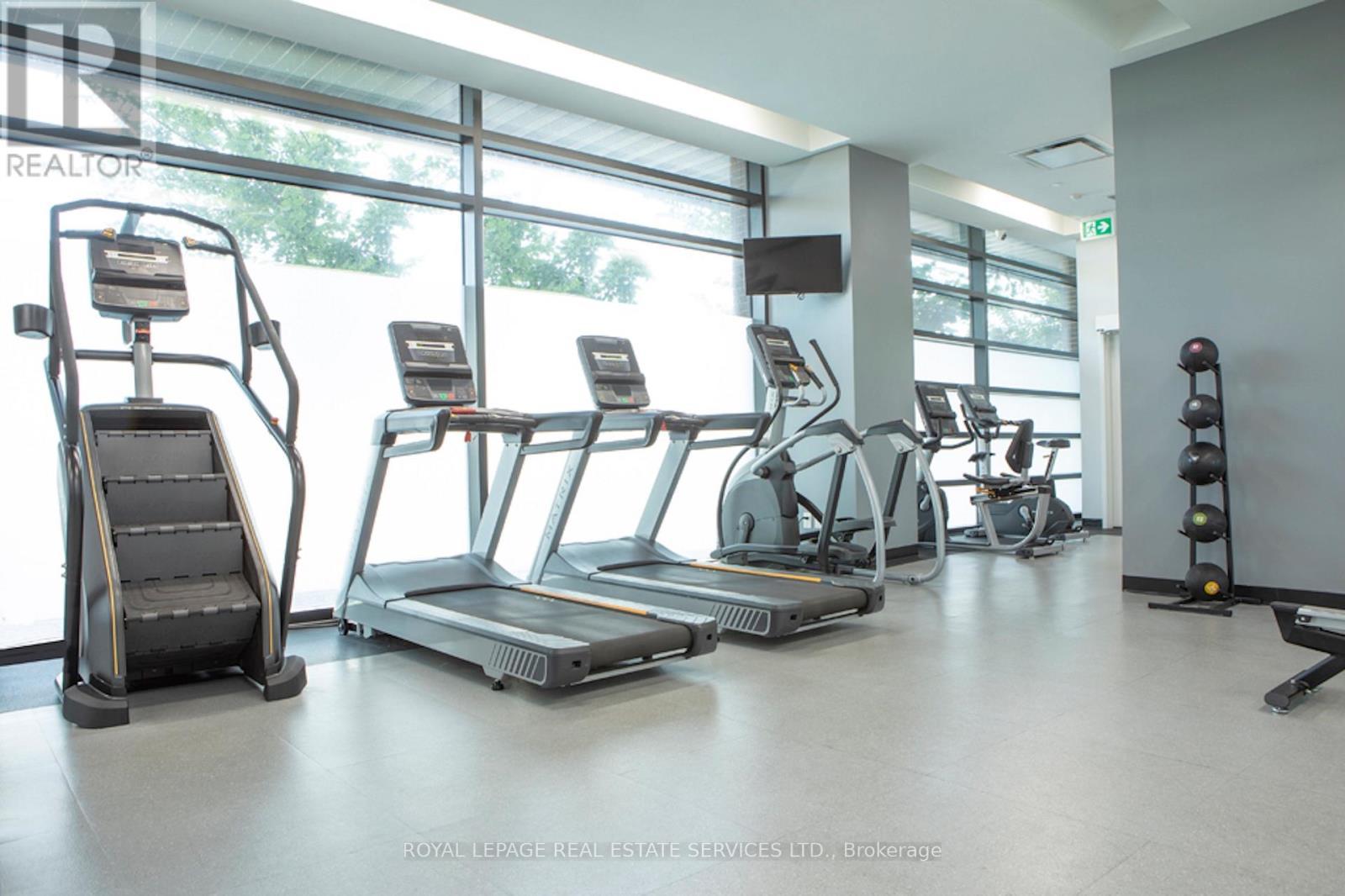 












409 - 3385 DUNDAS STREET W

,
Toronto,




Ontario
M6S2S2

