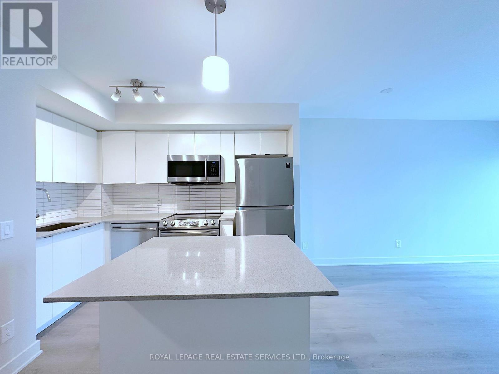 












409 - 3385 DUNDAS STREET W

,
Toronto,




Ontario
M6S2S2

