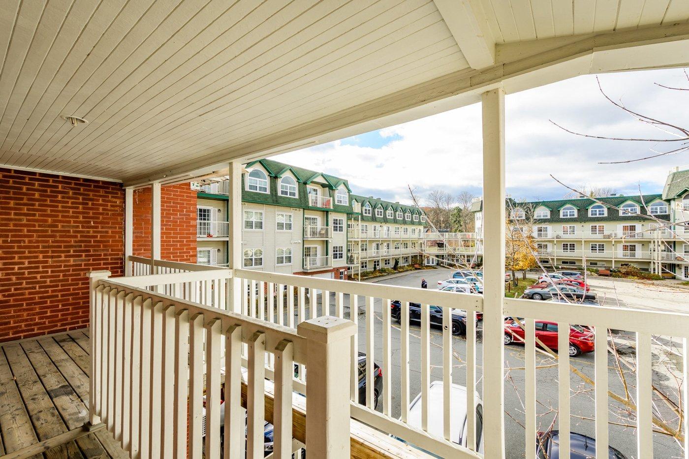 









127


Rue Queen

,
Sherbrooke (Lennoxville),




QC
J1M1J7

