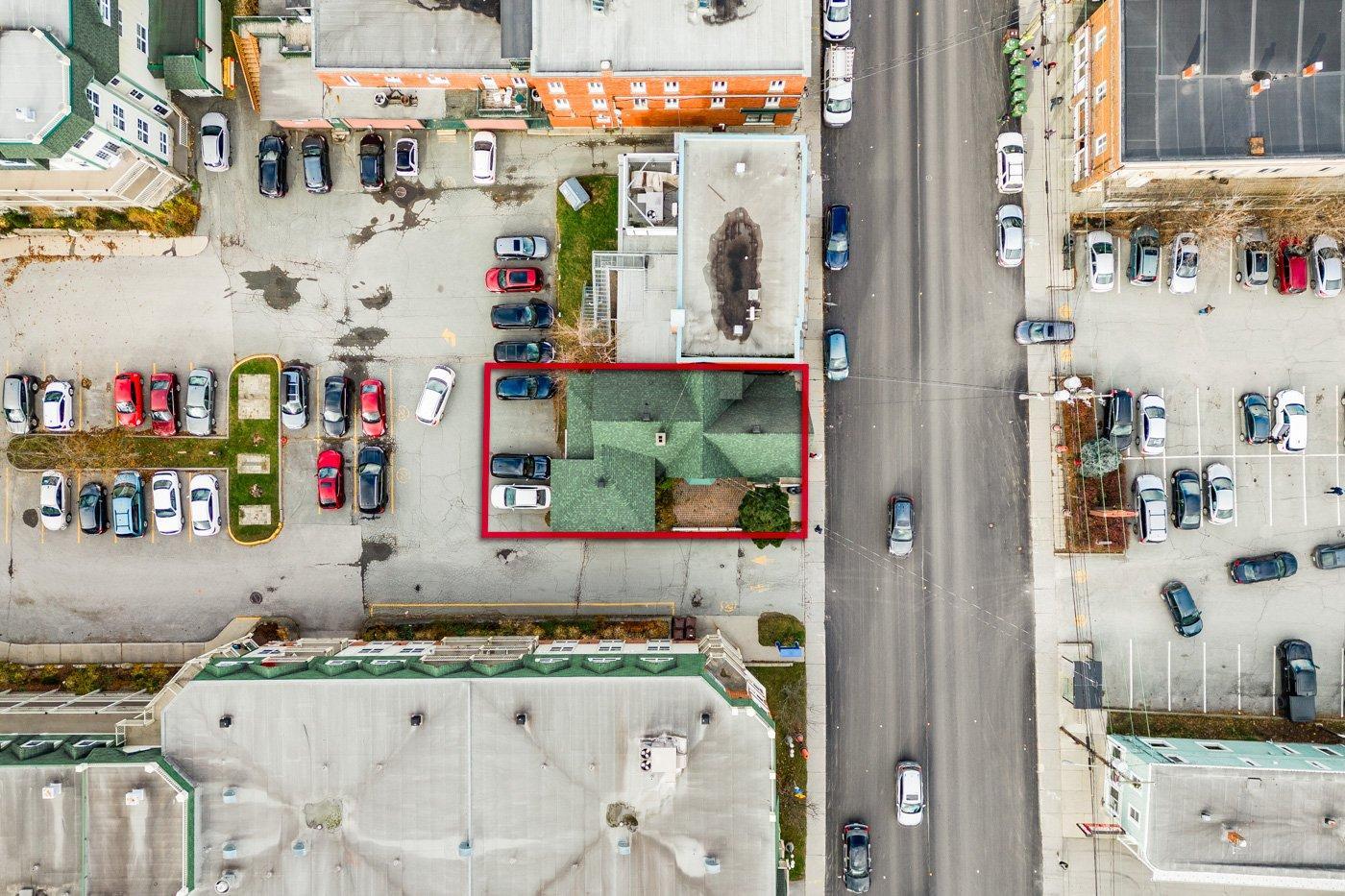 









127


Rue Queen

,
Sherbrooke (Lennoxville),




QC
J1M1J7

