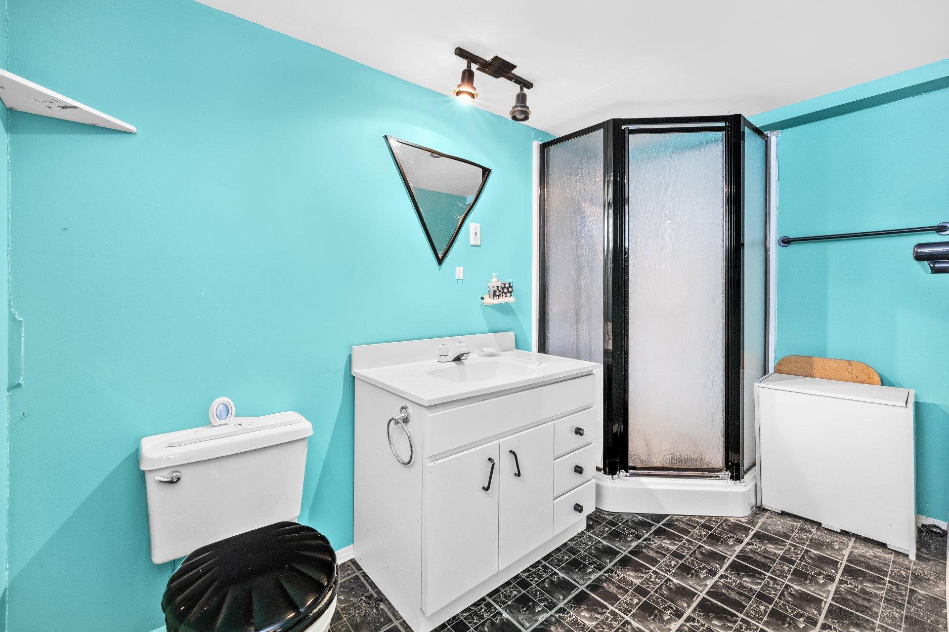 









2605

 - 2607


Rue St-Germain

,
Montréal (Mercier/Hochelaga-Maisonneuve),




QC
H1W2V2

