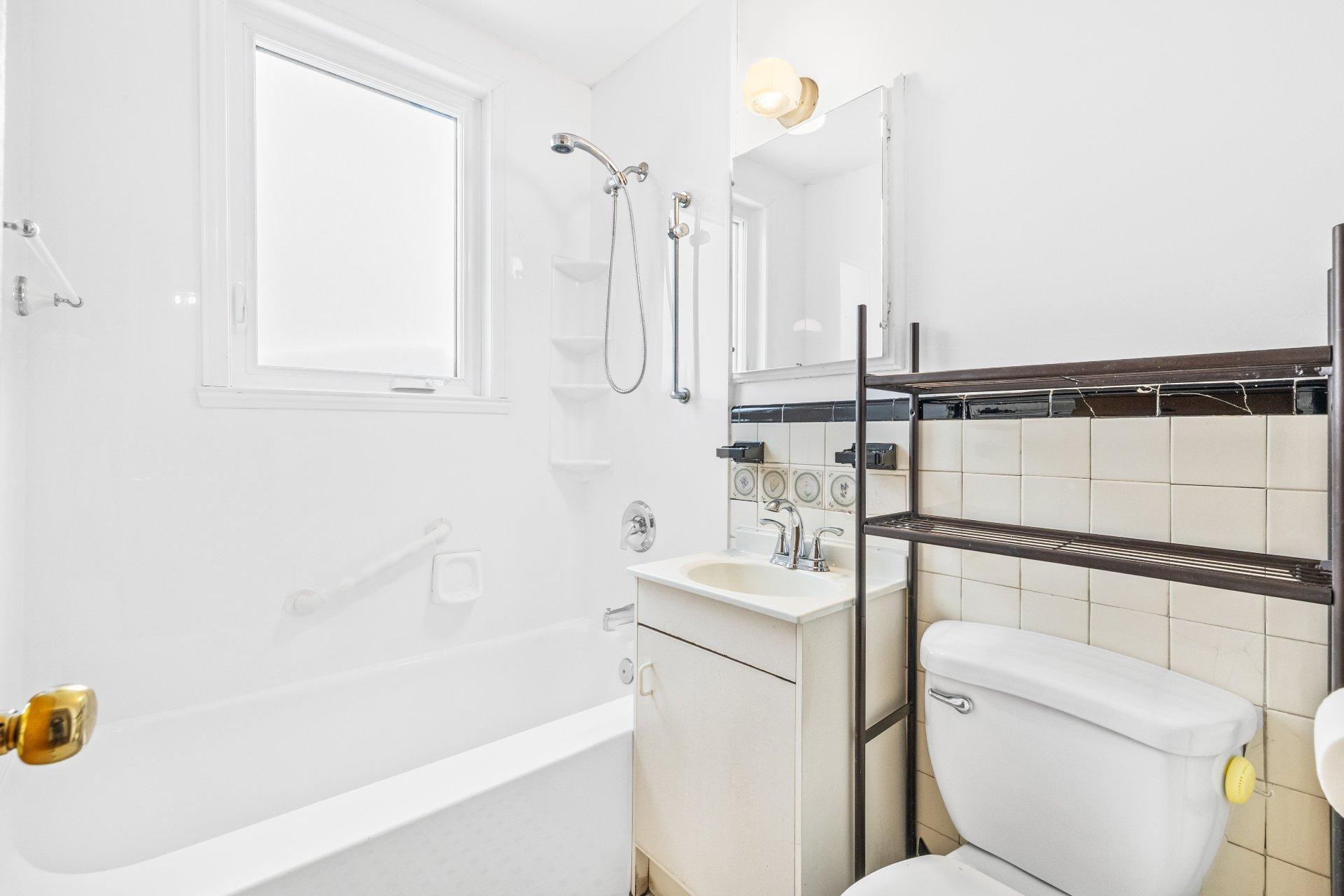 









2605

 - 2607


Rue St-Germain

,
Montréal (Mercier/Hochelaga-Maisonneuve),




QC
H1W2V2

