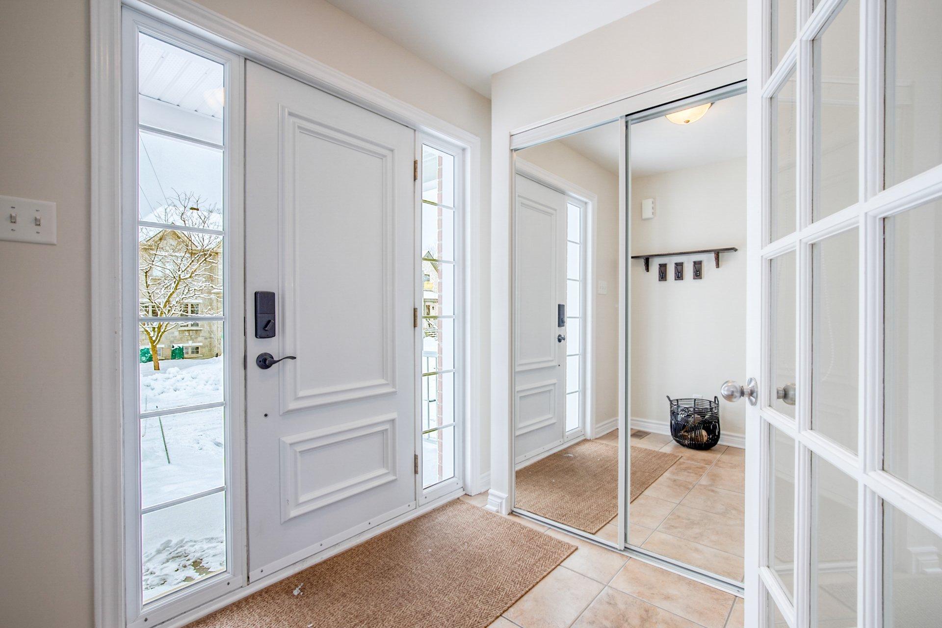 









27


Rue du Ruisseau

,
Saint-Basile-le-Grand,




QC
J3N1W4

