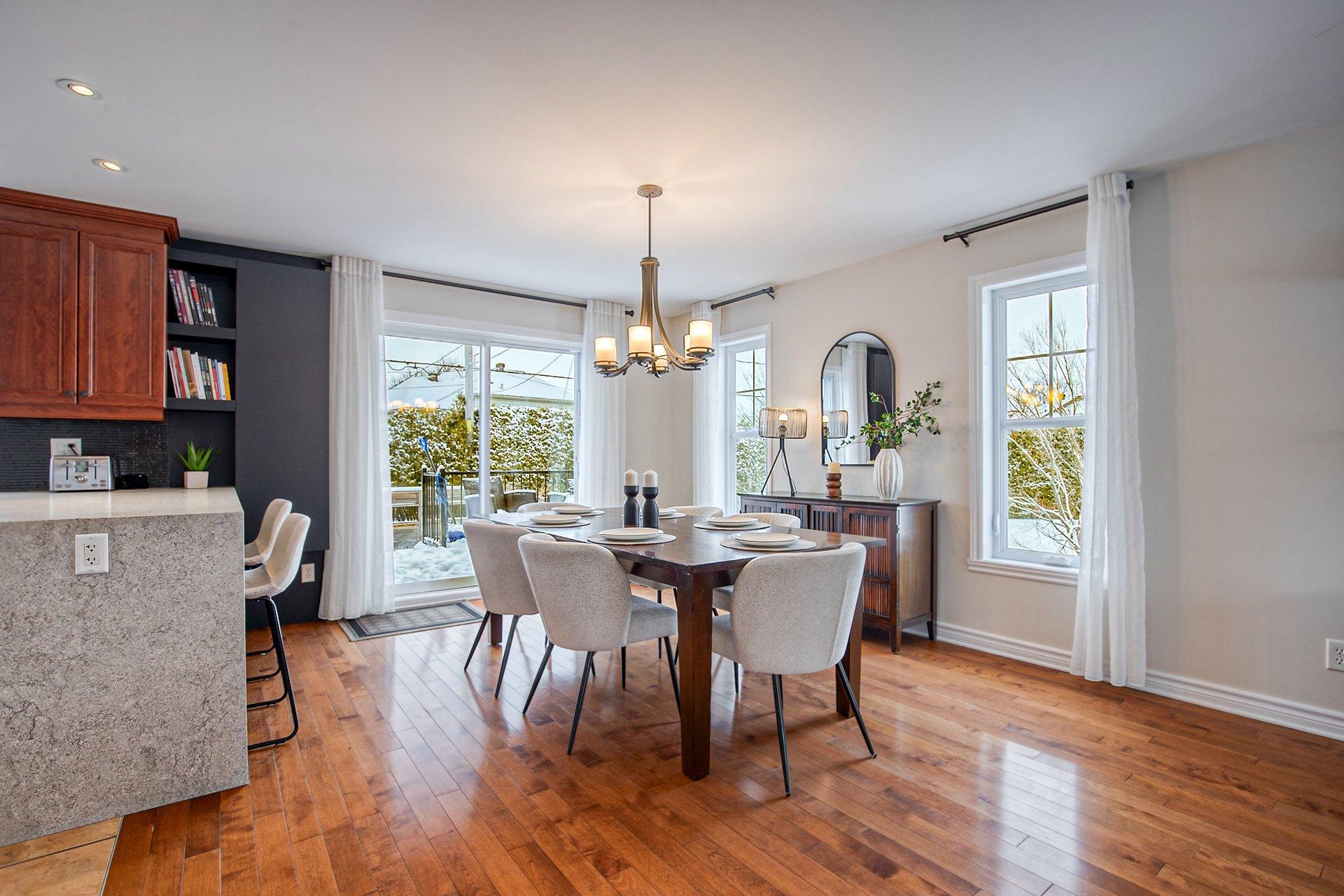 









27


Rue du Ruisseau

,
Saint-Basile-le-Grand,




QC
J3N1W4

