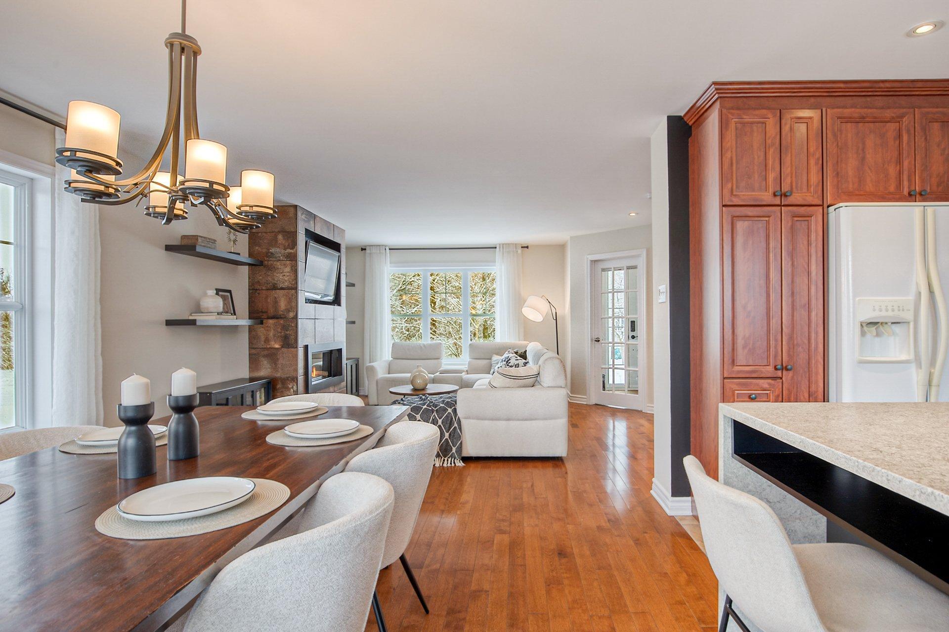 









27


Rue du Ruisseau

,
Saint-Basile-le-Grand,




QC
J3N1W4

