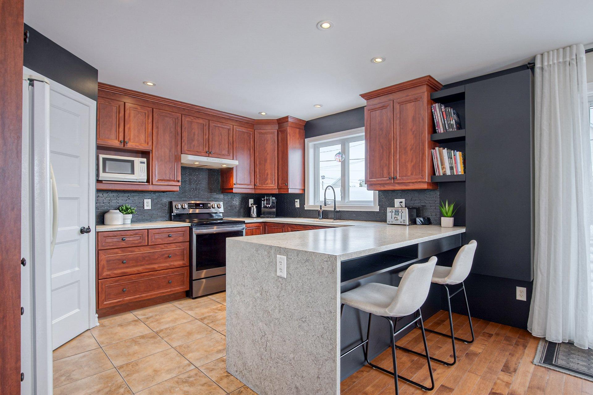 









27


Rue du Ruisseau

,
Saint-Basile-le-Grand,




QC
J3N1W4

