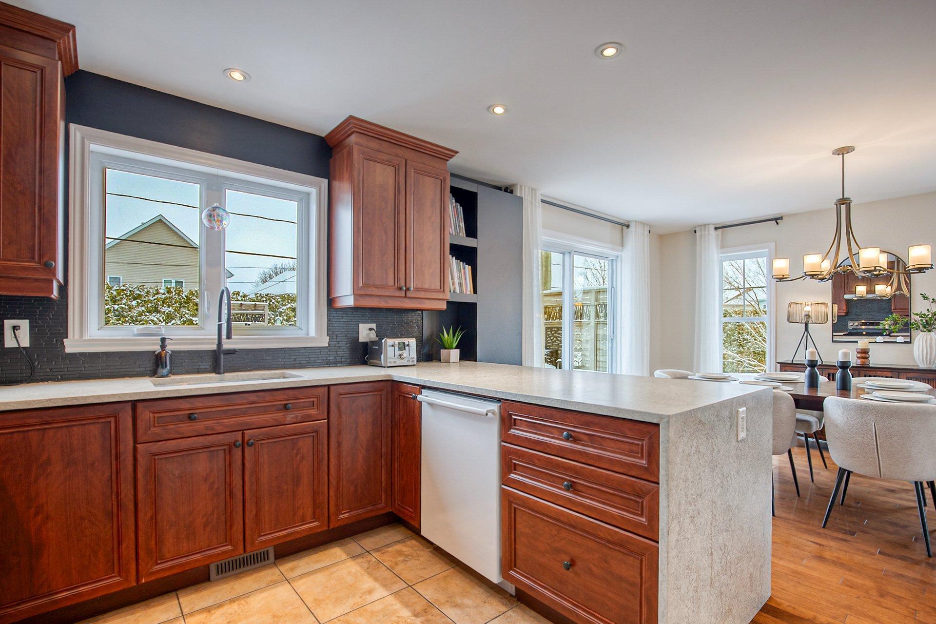 









27


Rue du Ruisseau

,
Saint-Basile-le-Grand,




QC
J3N1W4

