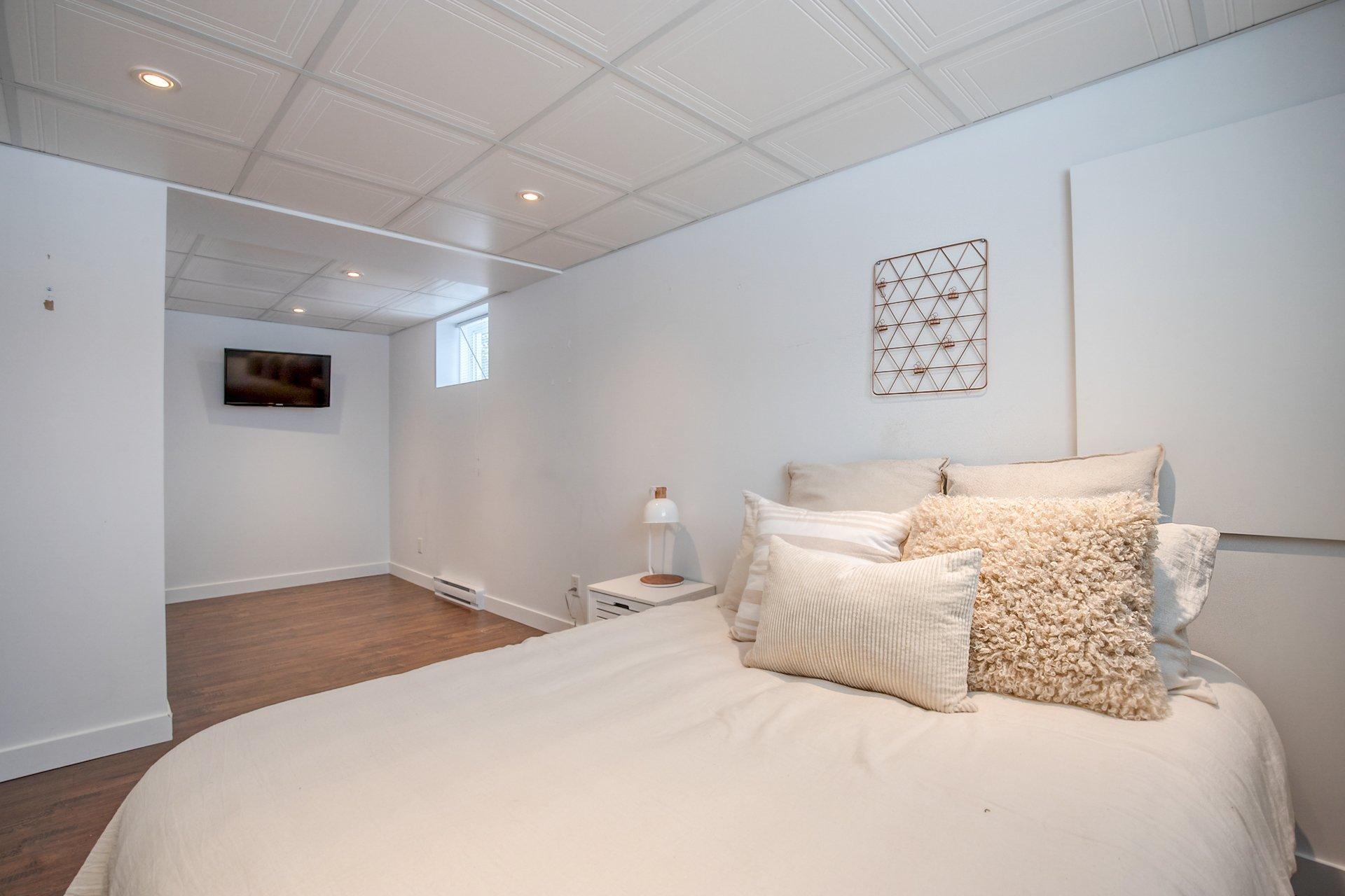 









27


Rue du Ruisseau

,
Saint-Basile-le-Grand,




QC
J3N1W4

