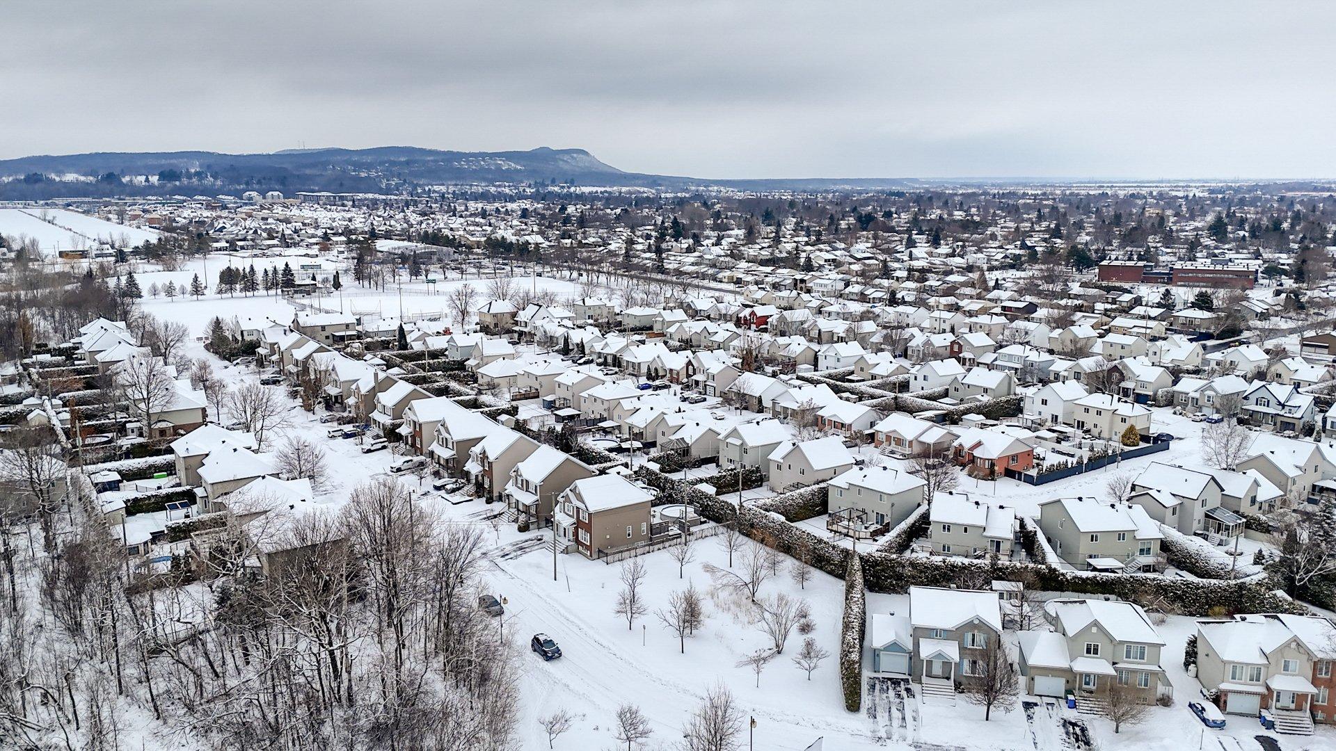 









27


Rue du Ruisseau

,
Saint-Basile-le-Grand,




QC
J3N1W4

