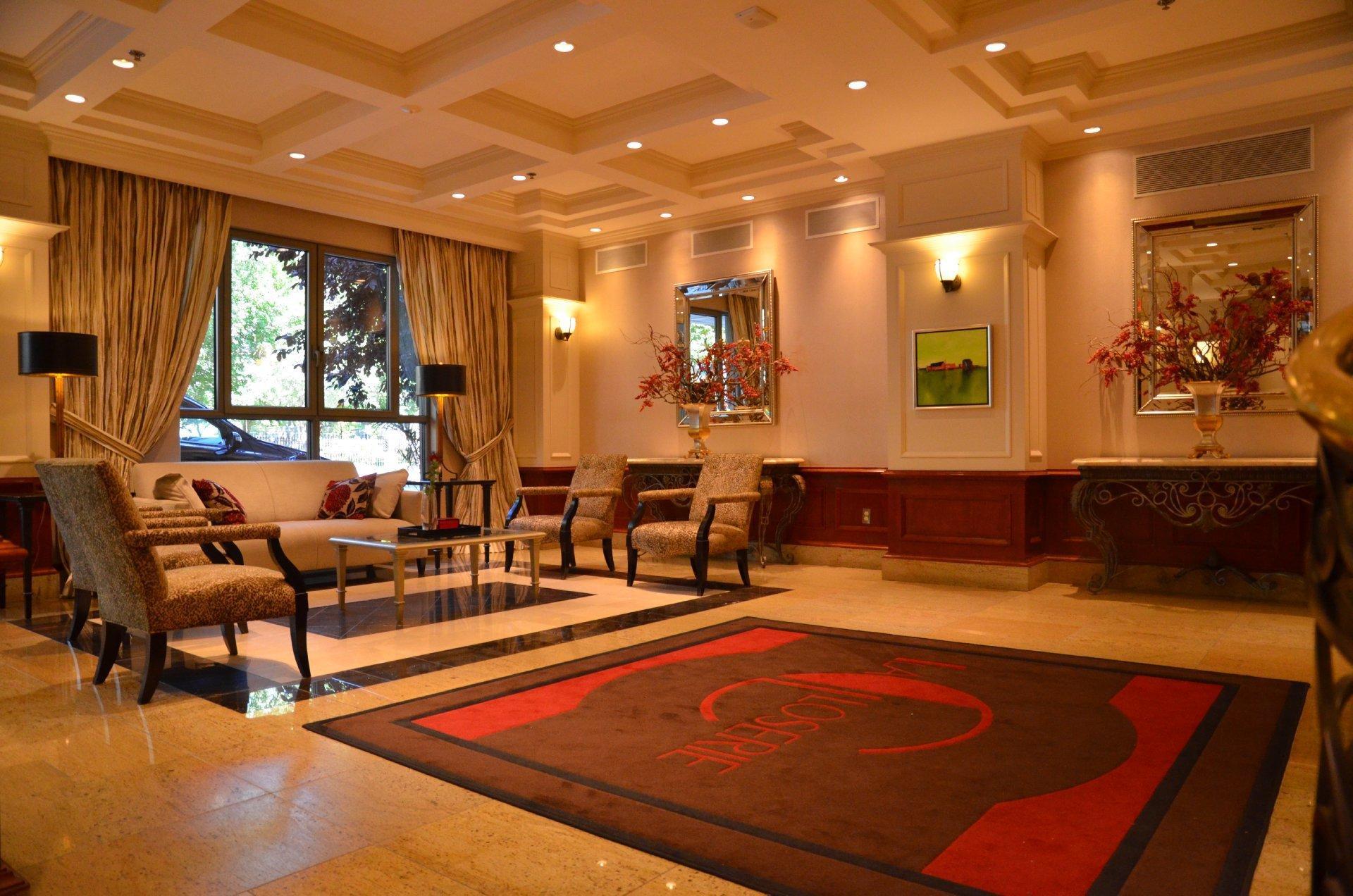 









1700


Boul. René-Lévesque O.

, 607,
Montréal (Ville-Marie),




QC
H3H2V1

