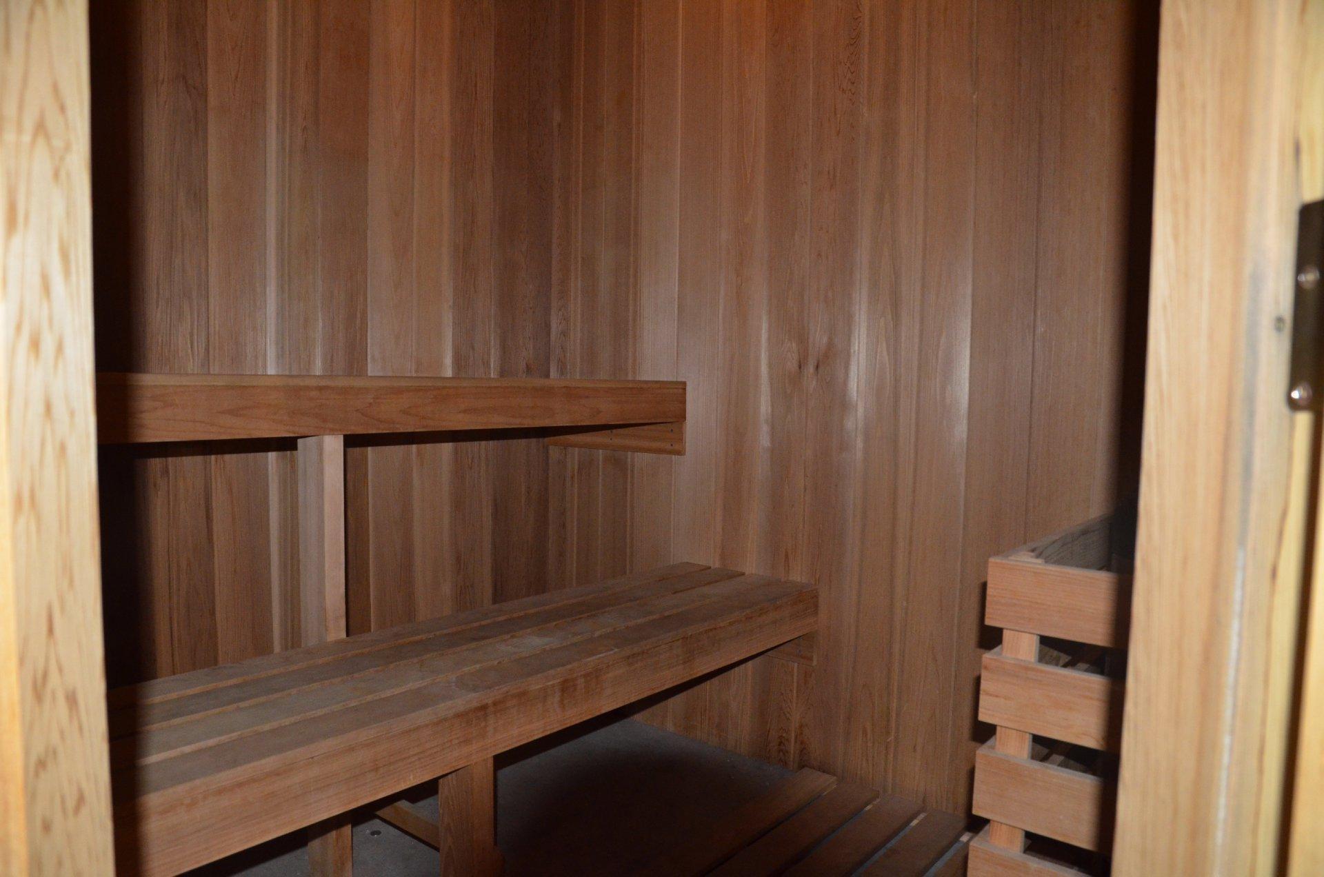 









1700


Boul. René-Lévesque O.

, 607,
Montréal (Ville-Marie),




QC
H3H2V1

