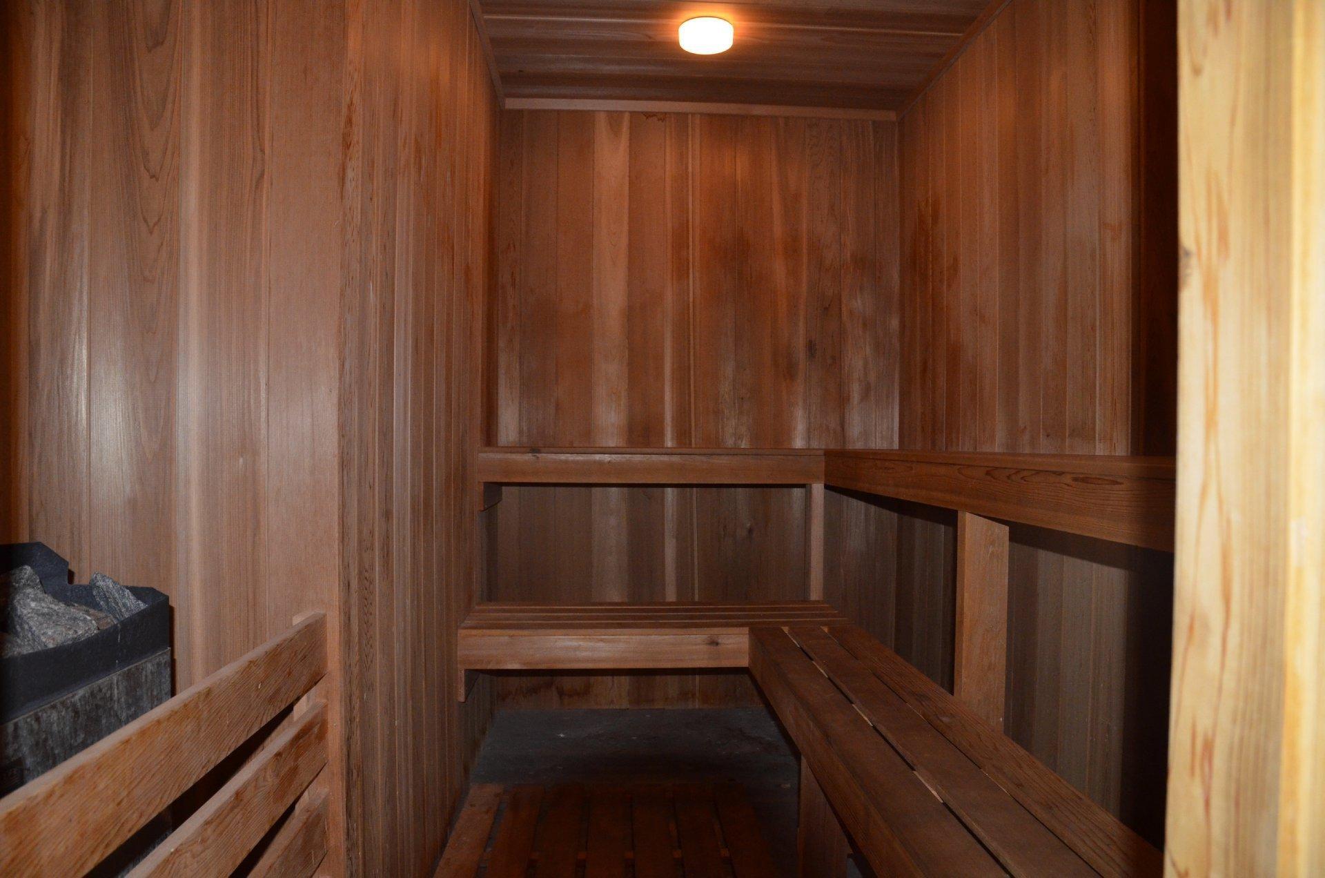 









1700


Boul. René-Lévesque O.

, 607,
Montréal (Ville-Marie),




QC
H3H2V1

