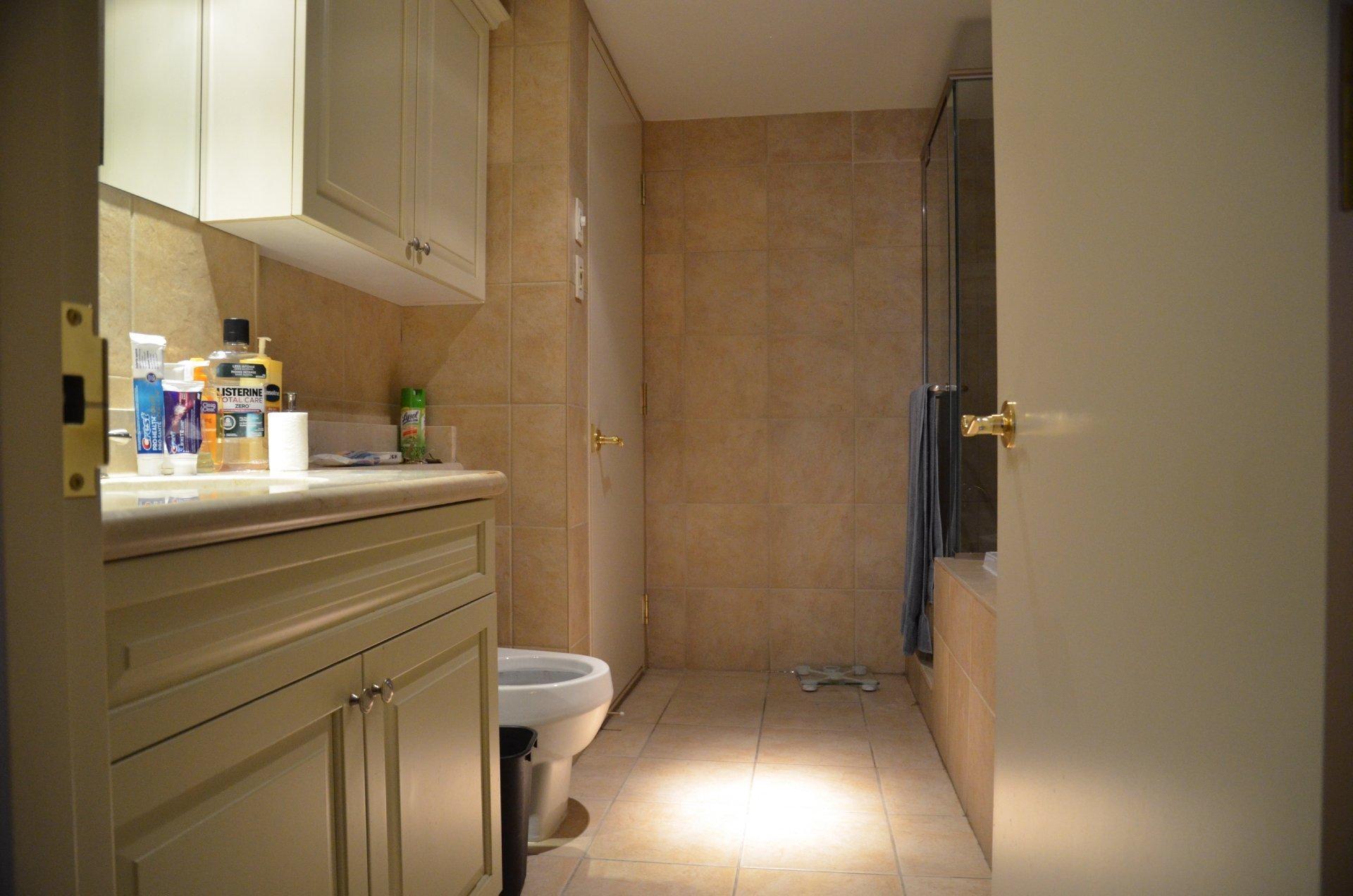 









1700


Boul. René-Lévesque O.

, 607,
Montréal (Ville-Marie),




QC
H3H2V1

