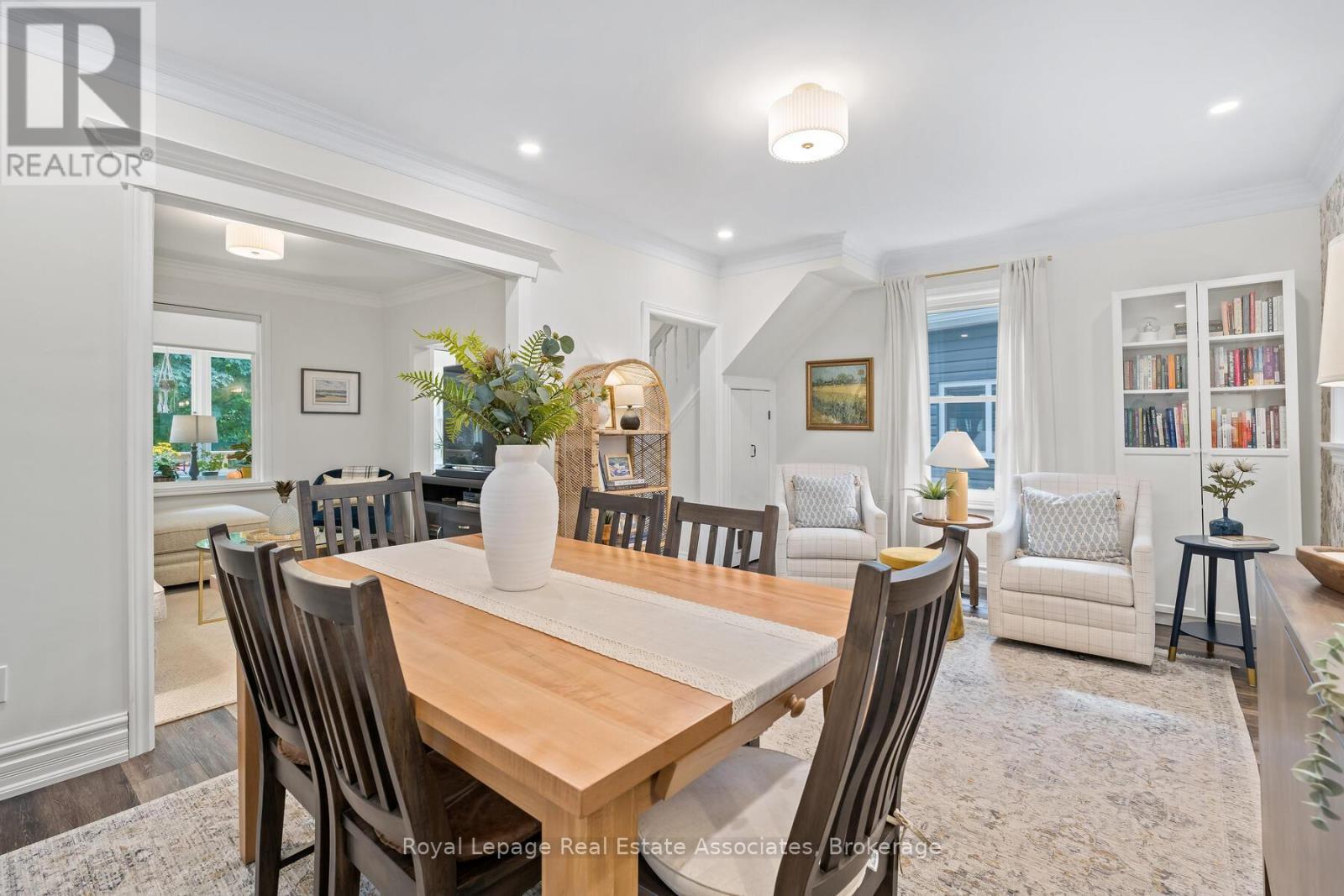 












119 CRESCENT STREET

,
Halton Hills,




Ontario
L7J2E1

