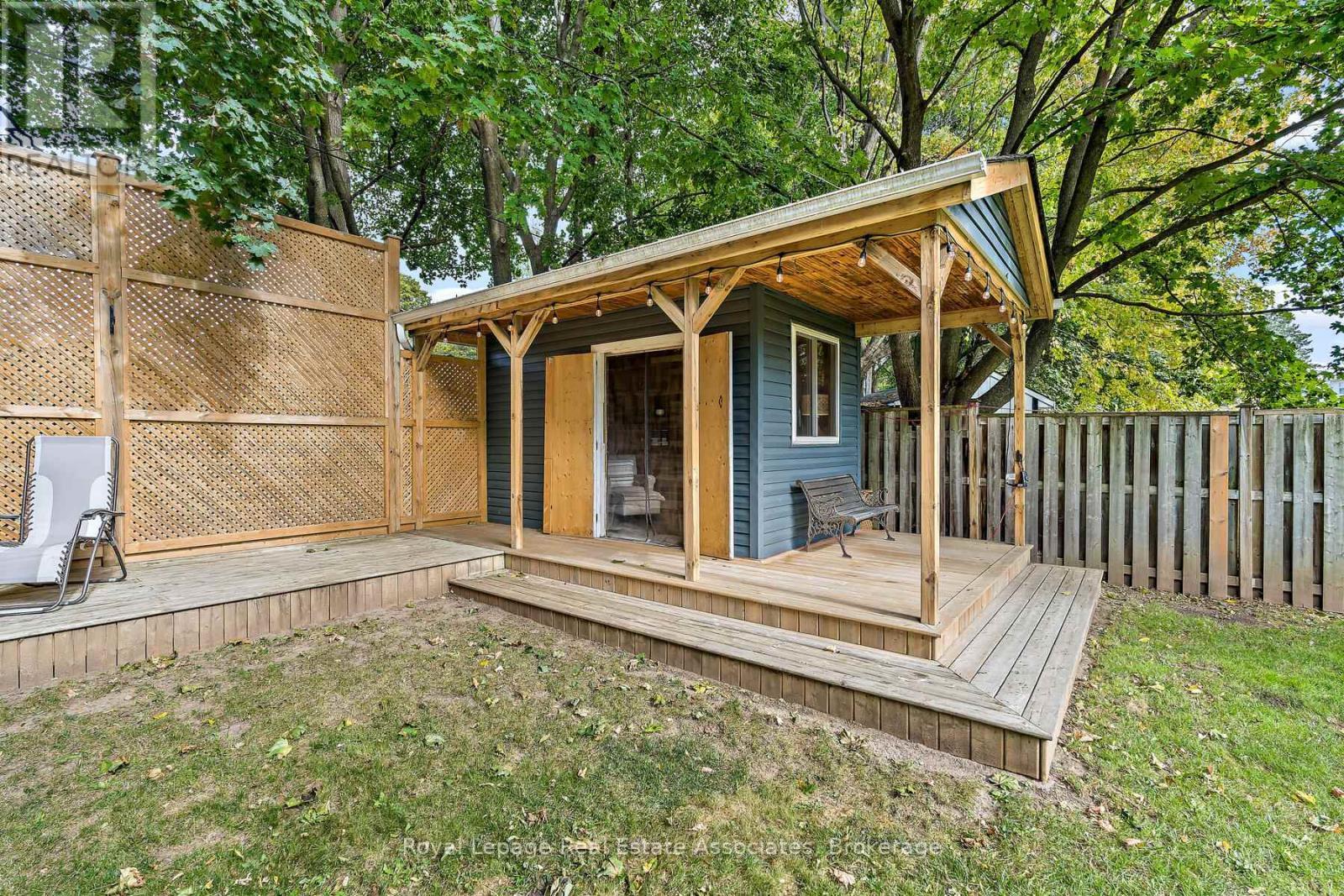 












119 CRESCENT STREET

,
Halton Hills,




Ontario
L7J2E1

