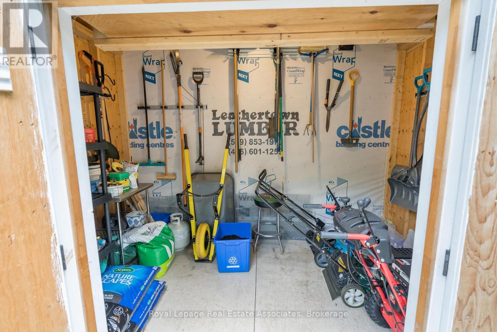 












119 CRESCENT STREET

,
Halton Hills,




Ontario
L7J2E1

