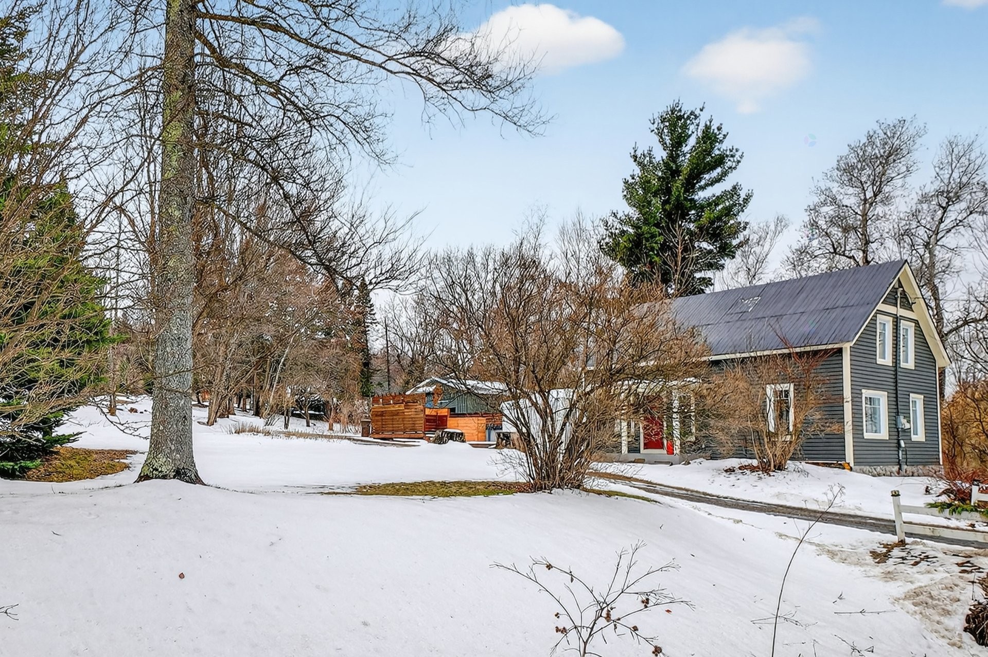 









1309


Route 139 N.

,
Sutton,




QC
J0E2K0

