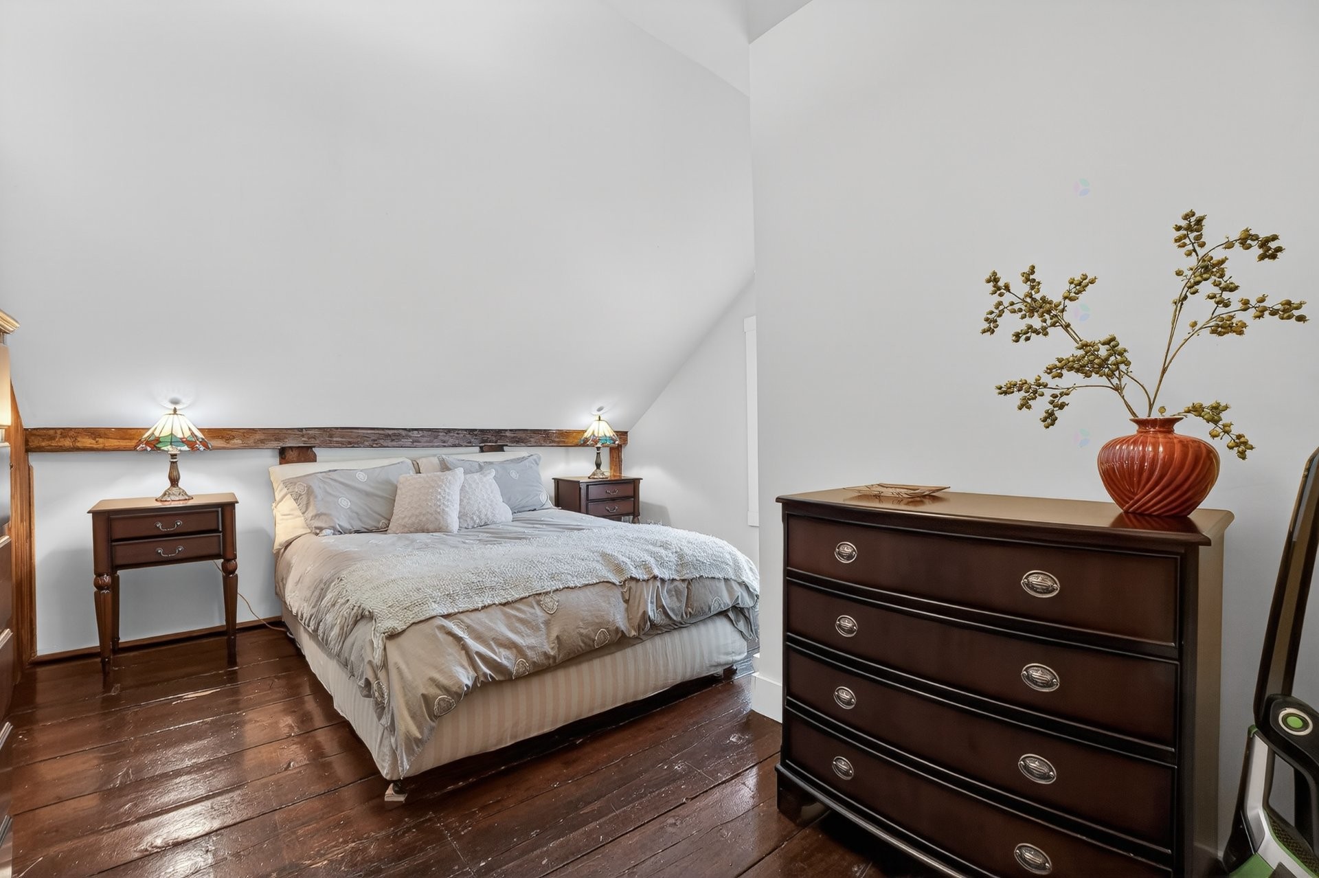 









1309


Route 139 N.

,
Sutton,




QC
J0E2K0

