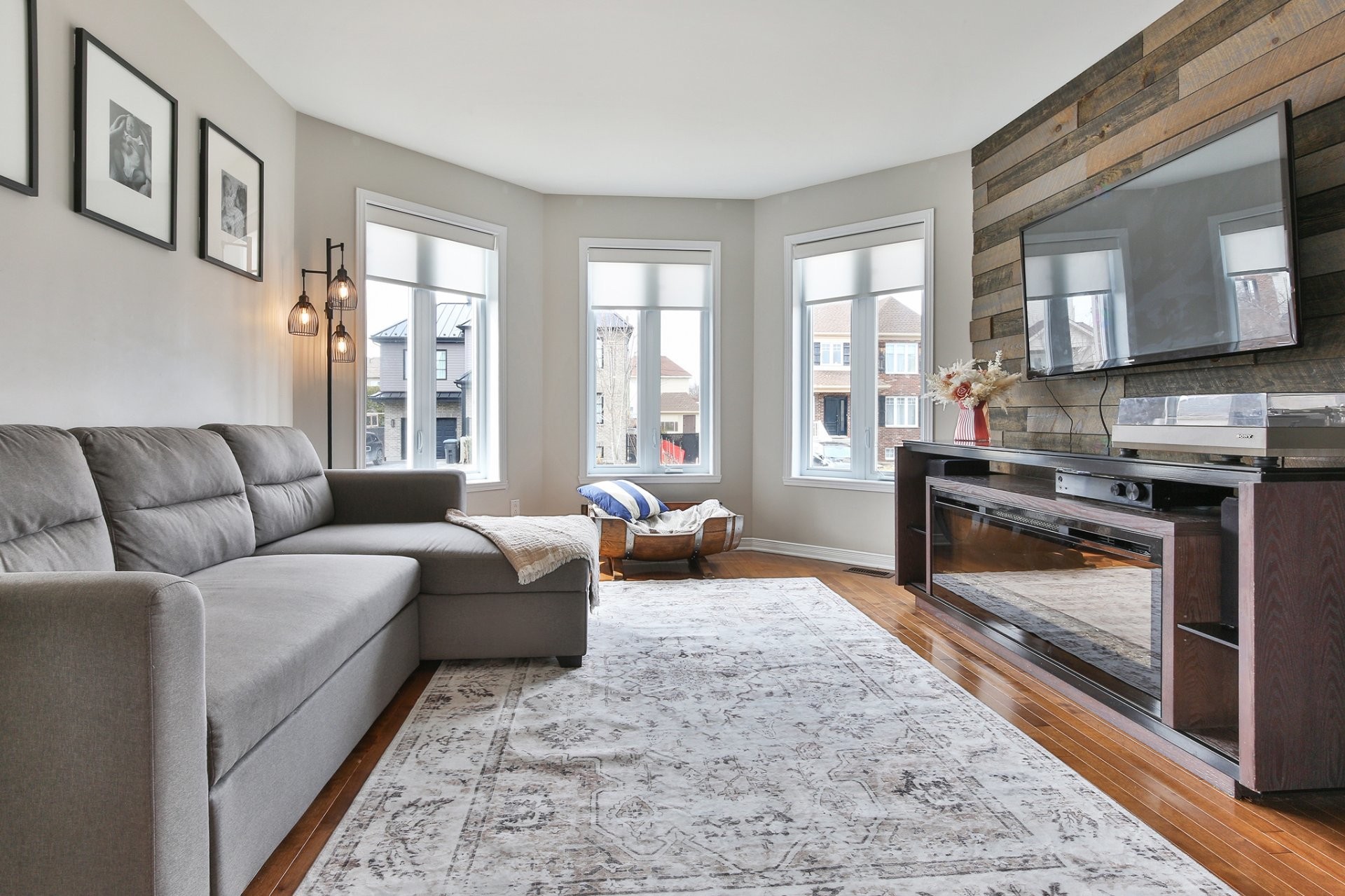 









223


Rue Massenet

,
Saint-Jean-sur-Richelieu,




QC
J3B0C3

