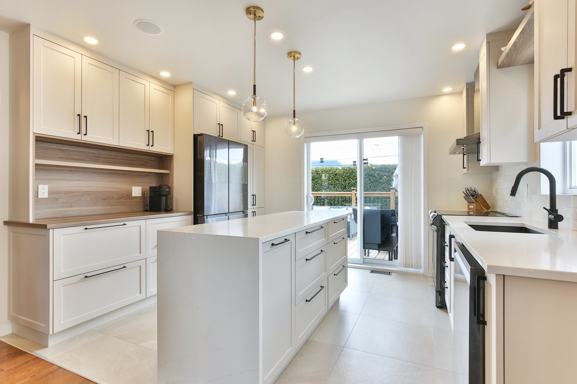 









223


Rue Massenet

,
Saint-Jean-sur-Richelieu,




QC
J3B0C3

