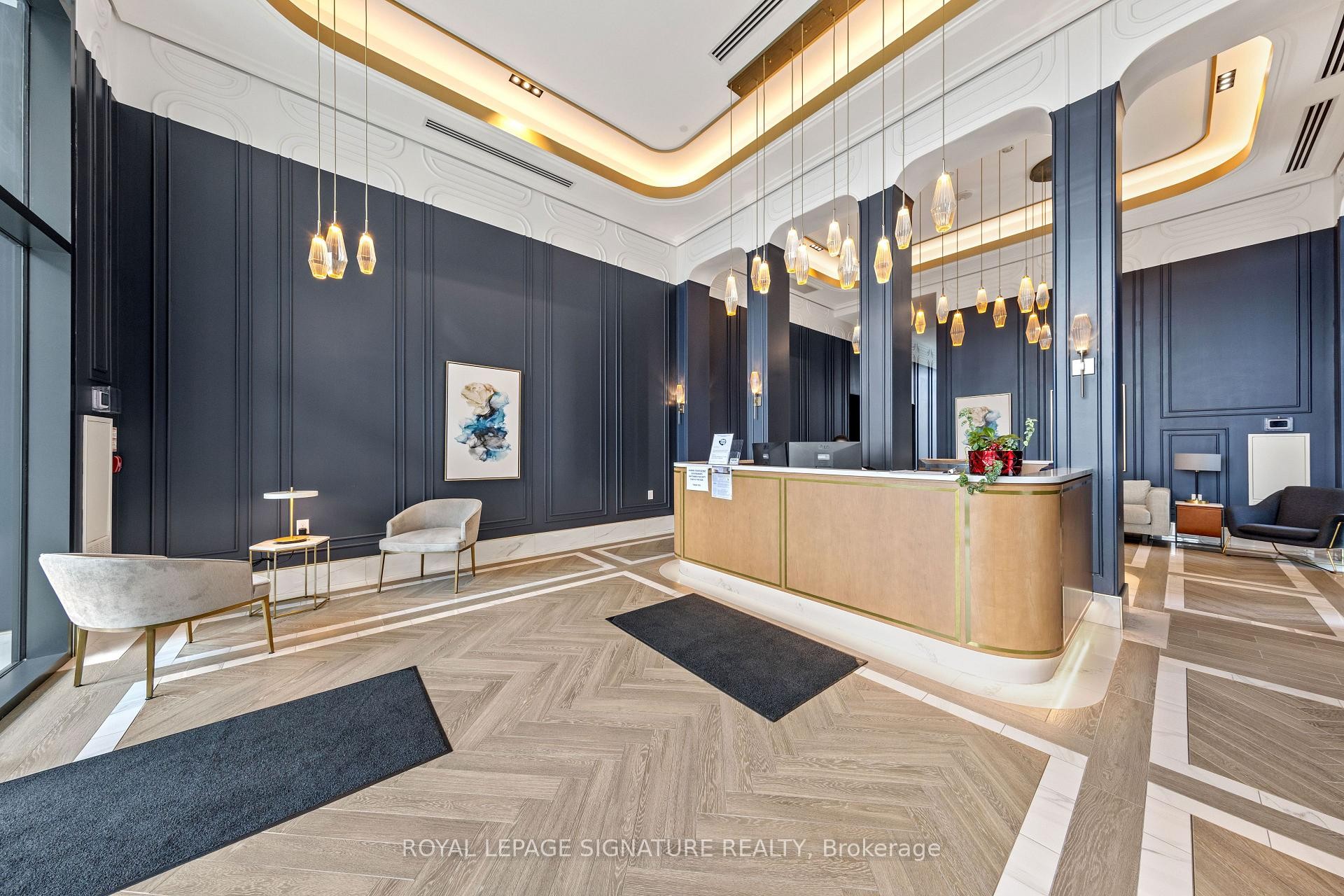 









120


Eagle Rock Way

N/A, 207,
Vaughan,




ON
L6A 5C2

