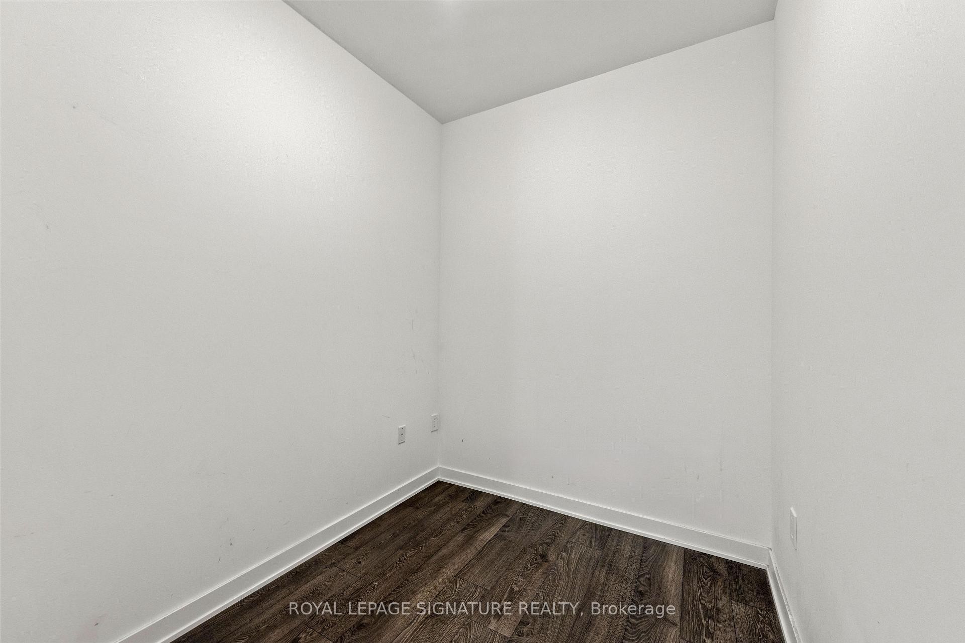 









120


Eagle Rock Way

N/A, 207,
Vaughan,




ON
L6A 5C2

