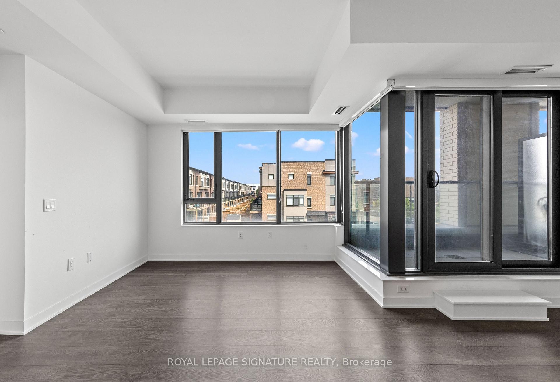 









120


Eagle Rock Way

N/A, 207,
Vaughan,




ON
L6A 5C2

