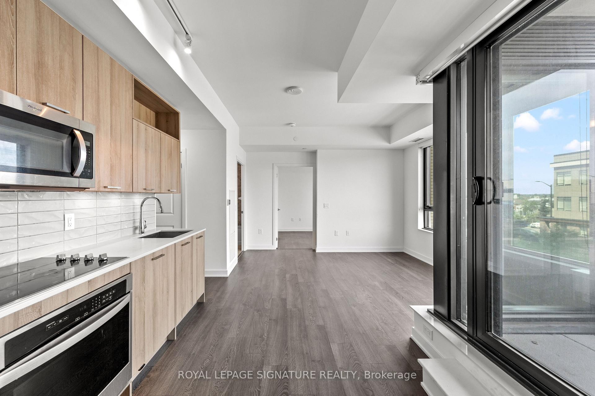 









120


Eagle Rock Way

N/A, 207,
Vaughan,




ON
L6A 5C2

