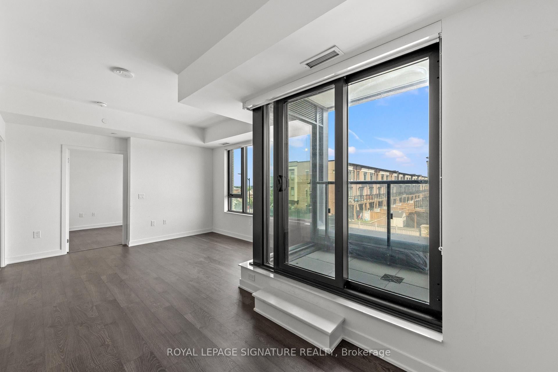 









120


Eagle Rock Way

N/A, 207,
Vaughan,




ON
L6A 5C2

